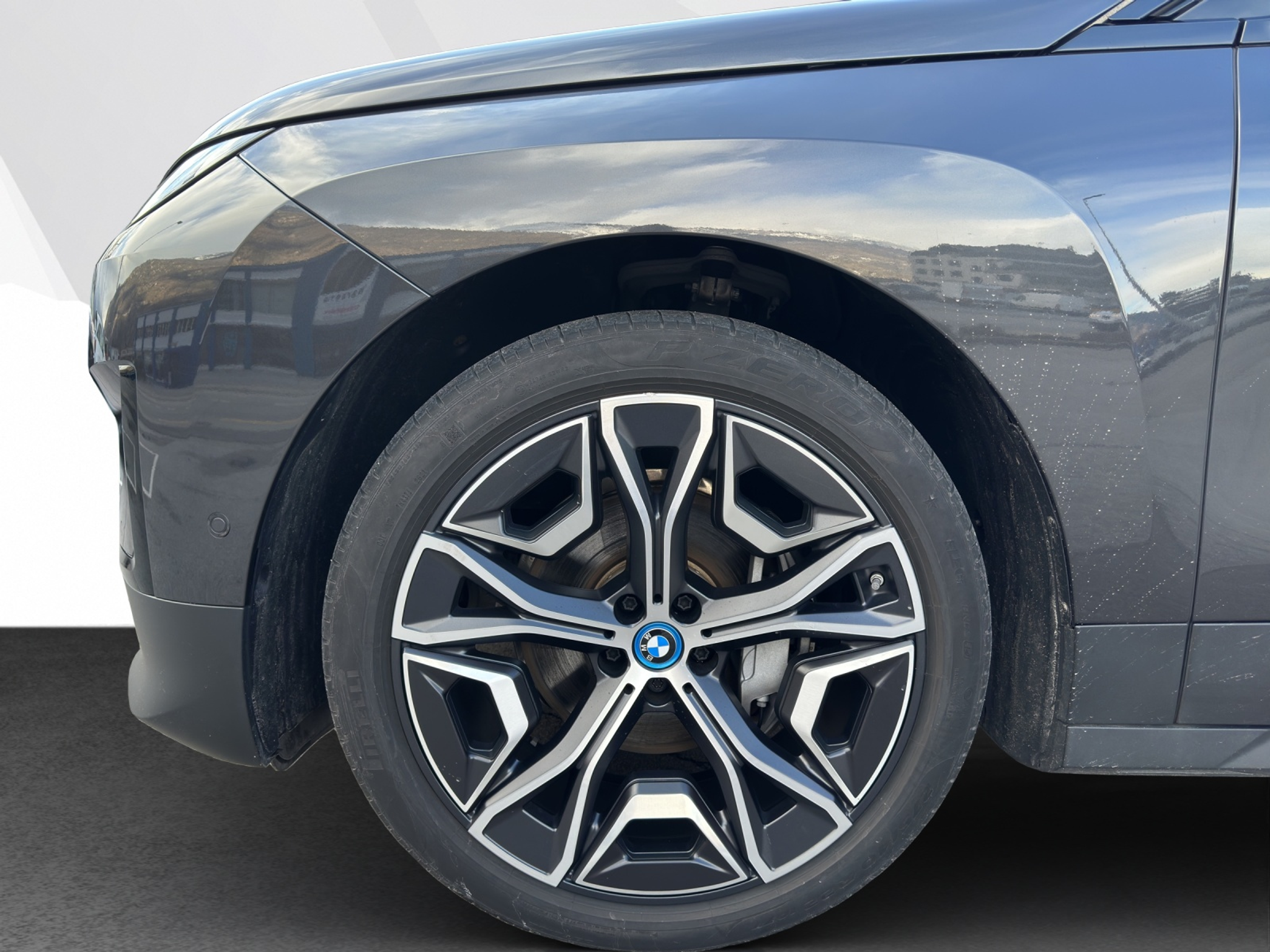 listing desktop thumbnail image 15