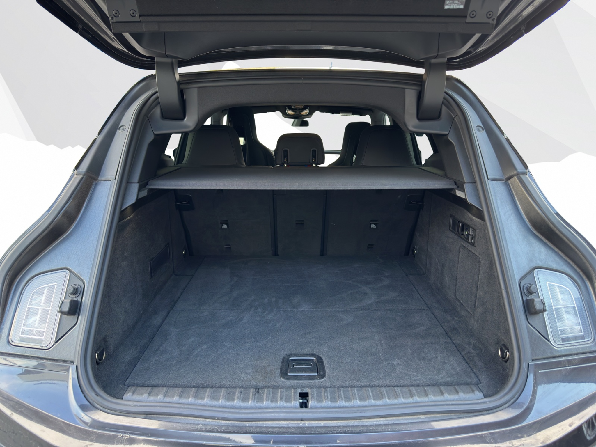 listing desktop thumbnail image 14