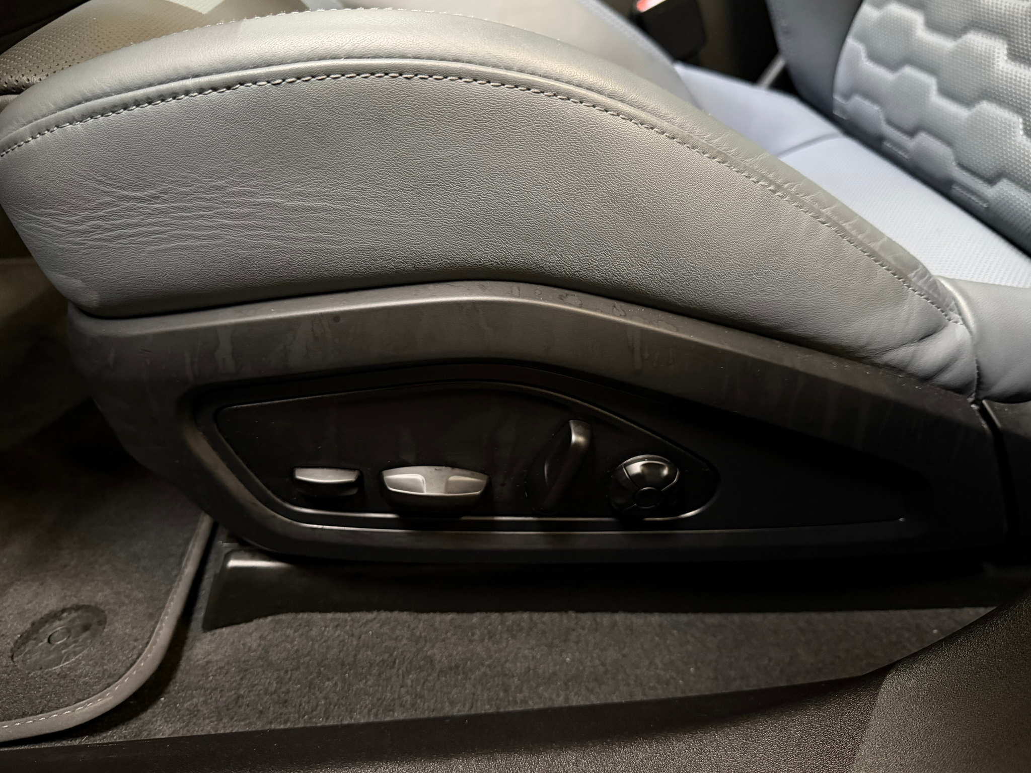 listing desktop thumbnail image 15