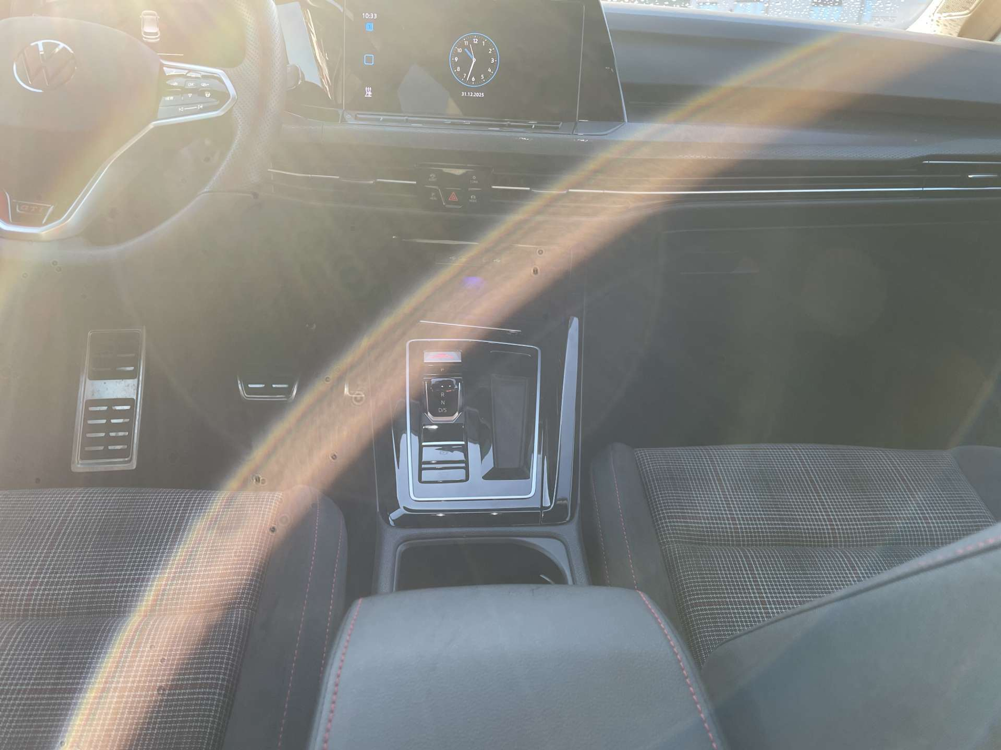 listing desktop thumbnail image 11