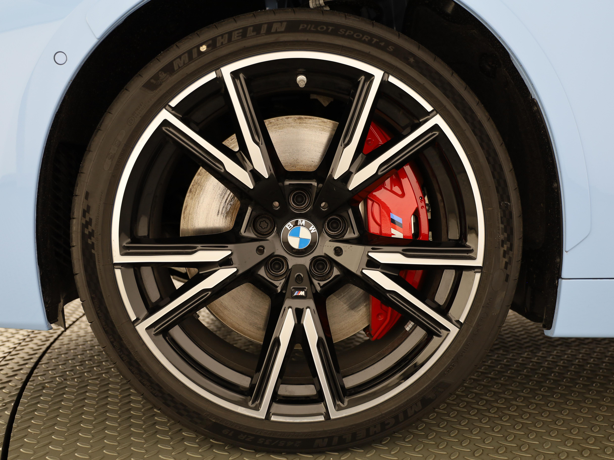 listing desktop thumbnail image 15