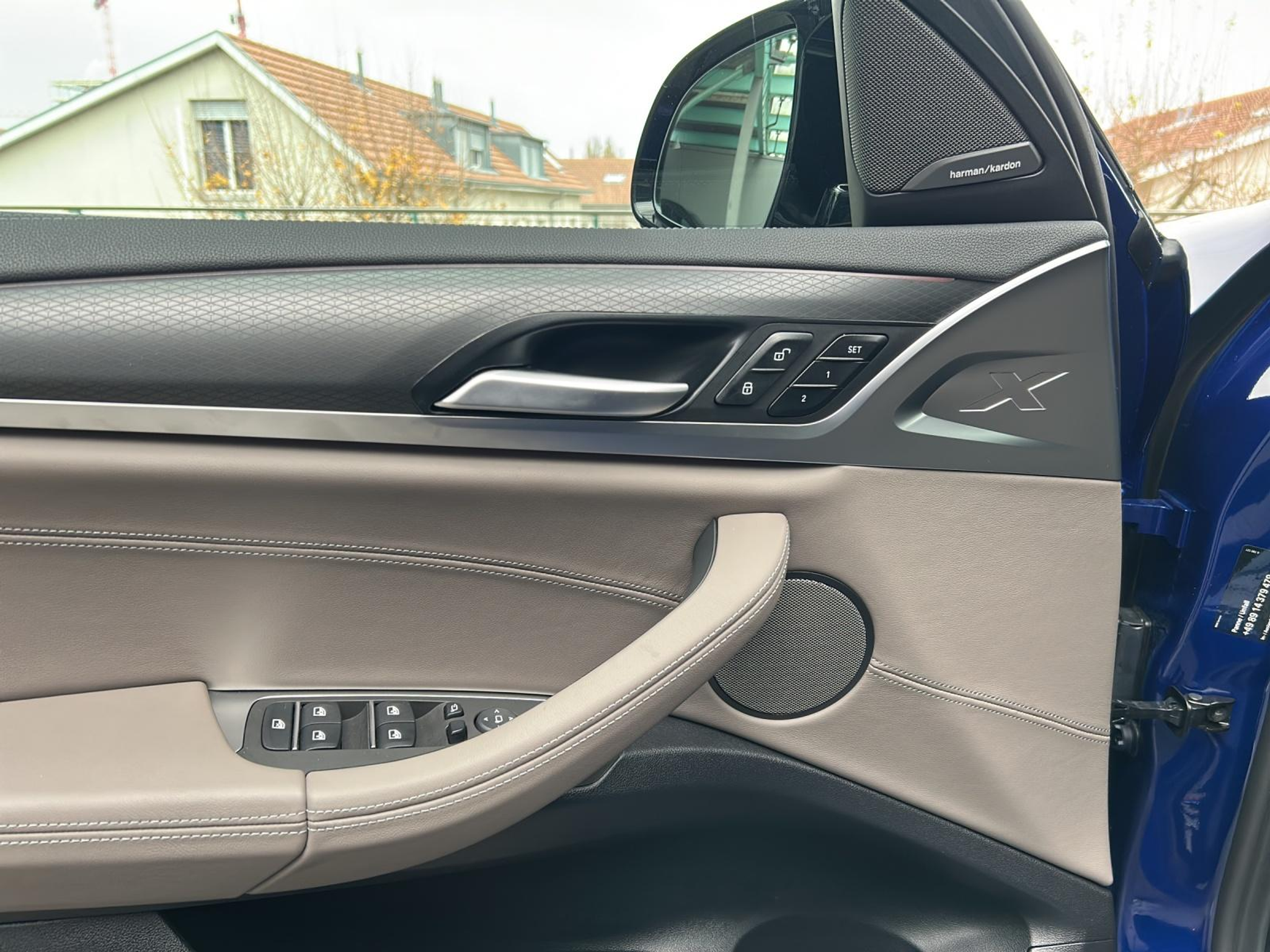 listing desktop thumbnail image 14