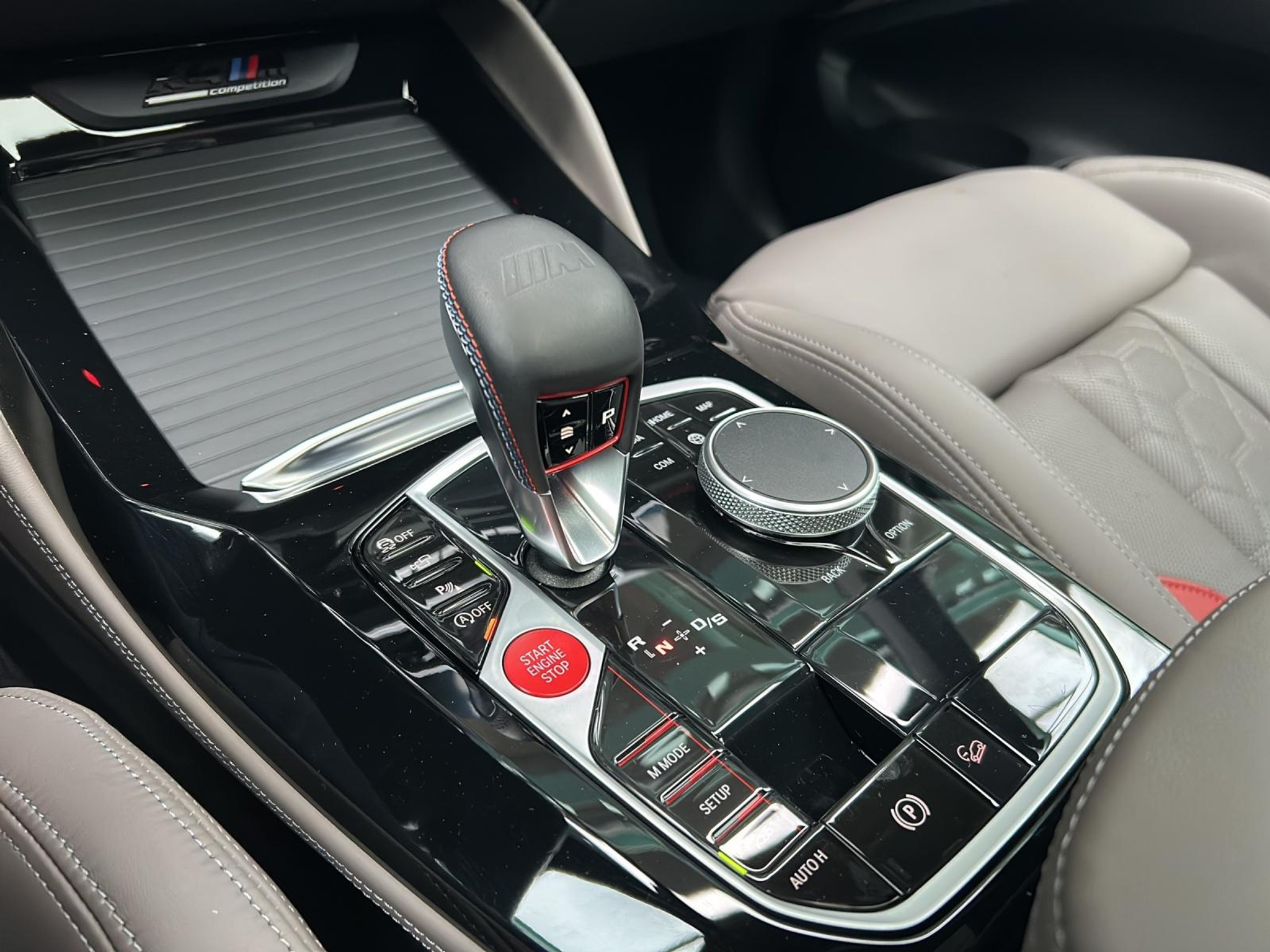 listing desktop thumbnail image 23