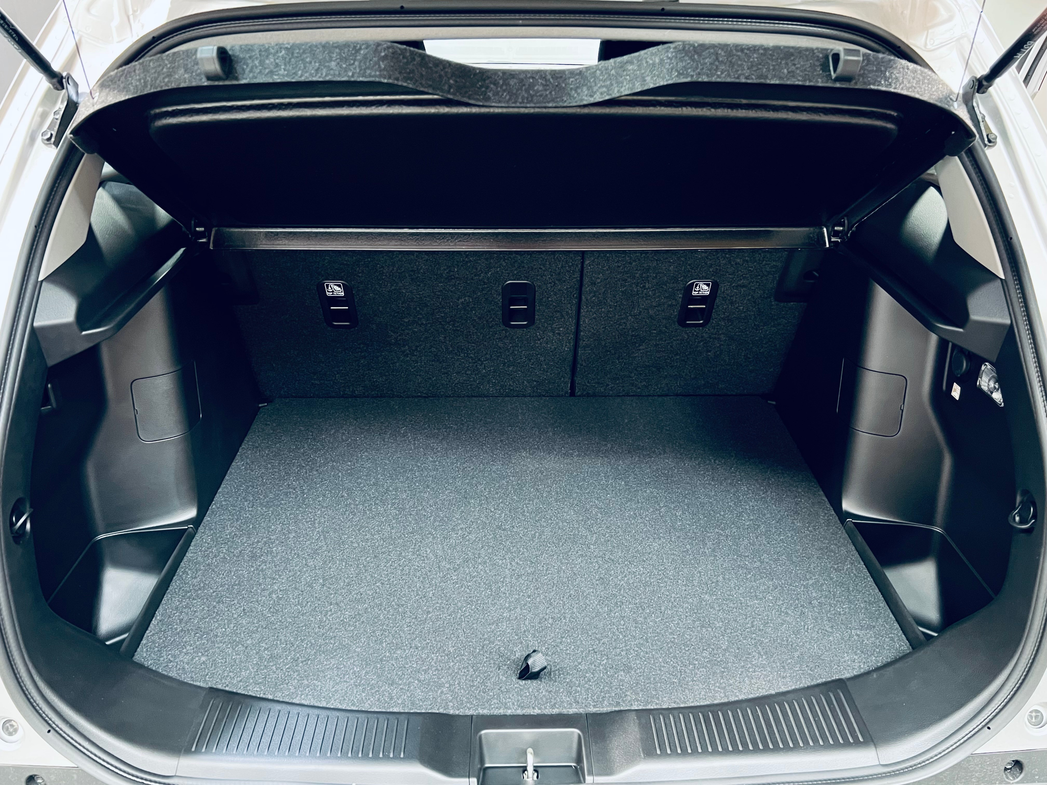 listing desktop thumbnail image 10