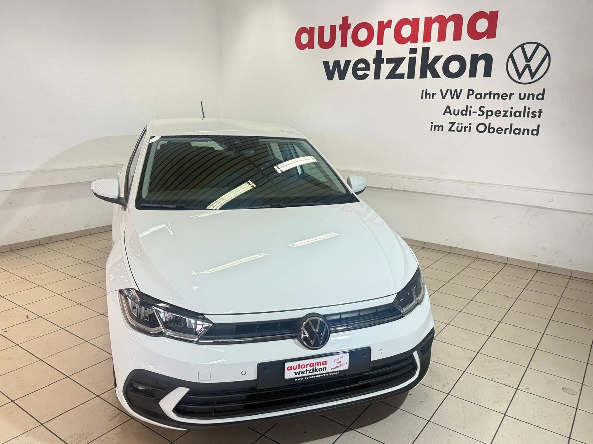 listing desktop thumbnail image 1