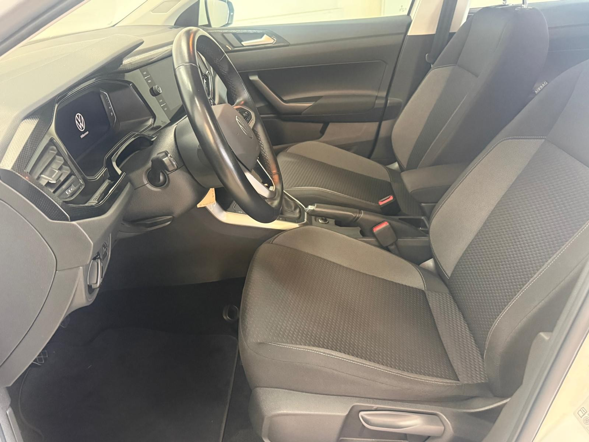 listing desktop thumbnail image 5