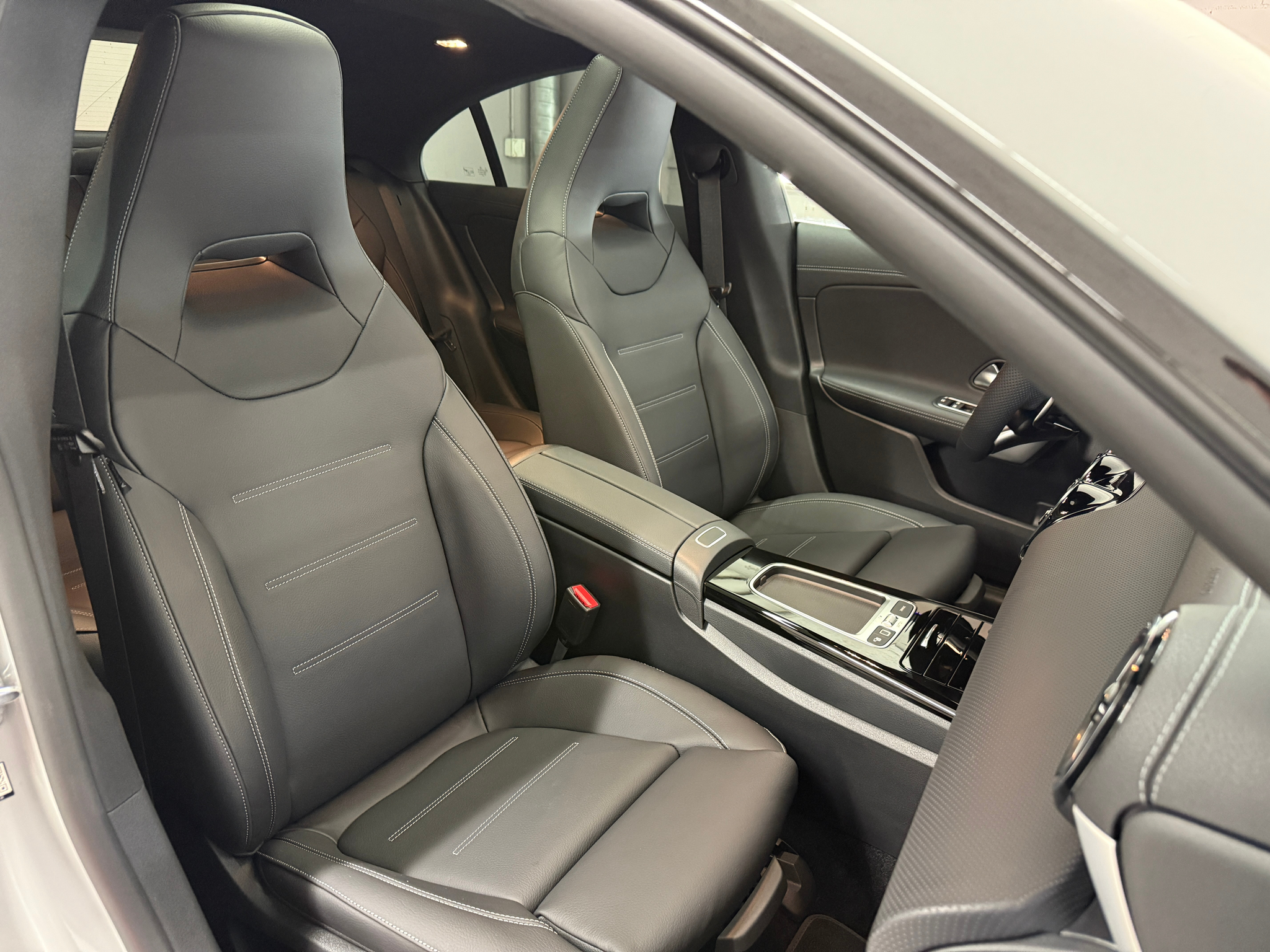 listing desktop thumbnail image 9