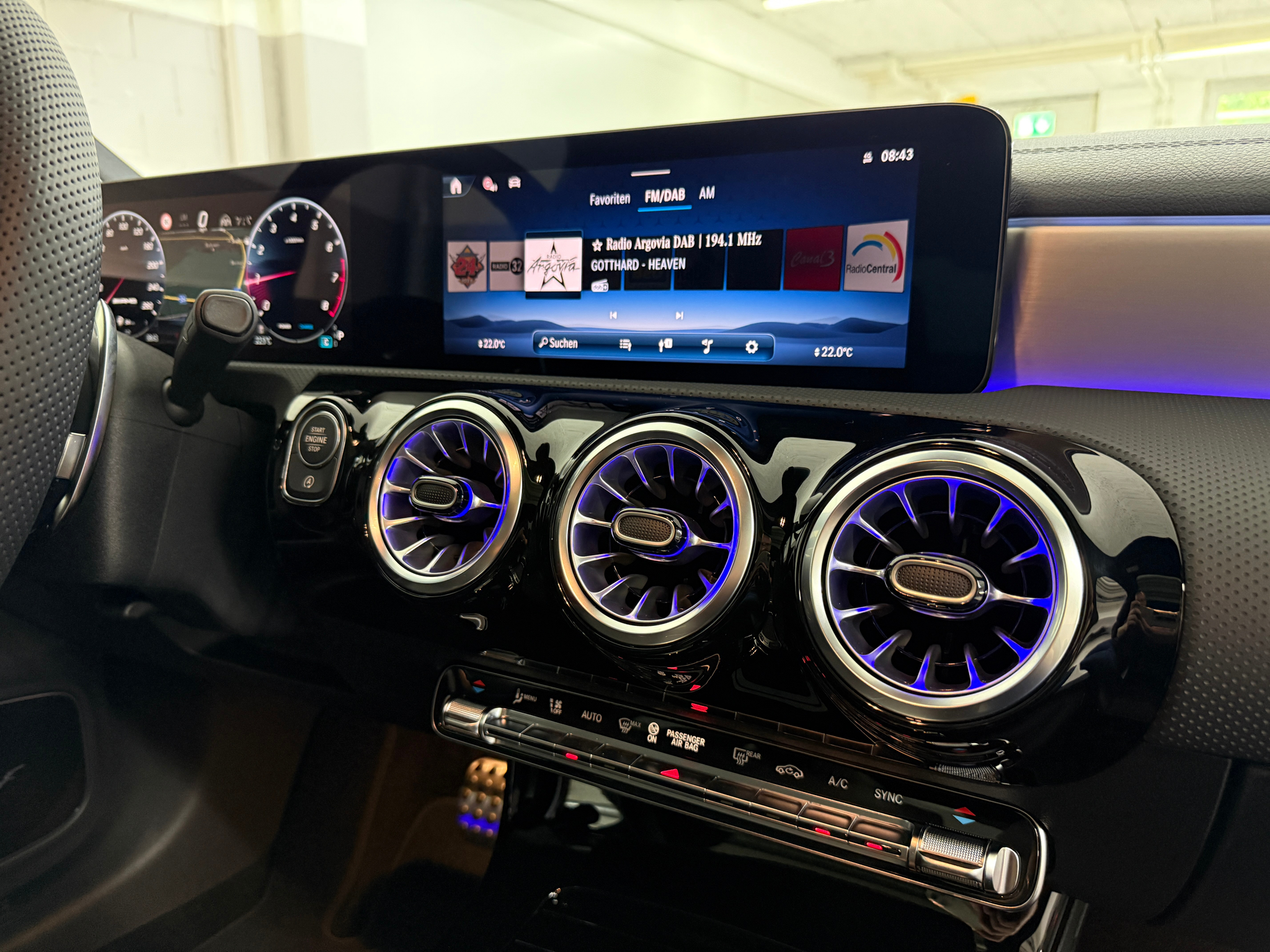 listing desktop thumbnail image 12