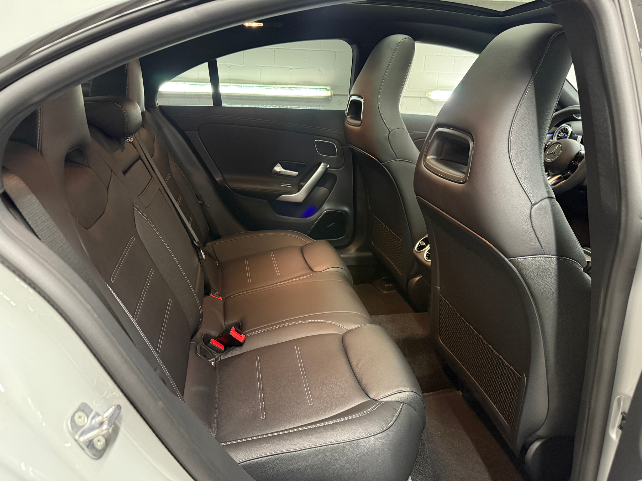 listing desktop thumbnail image 8