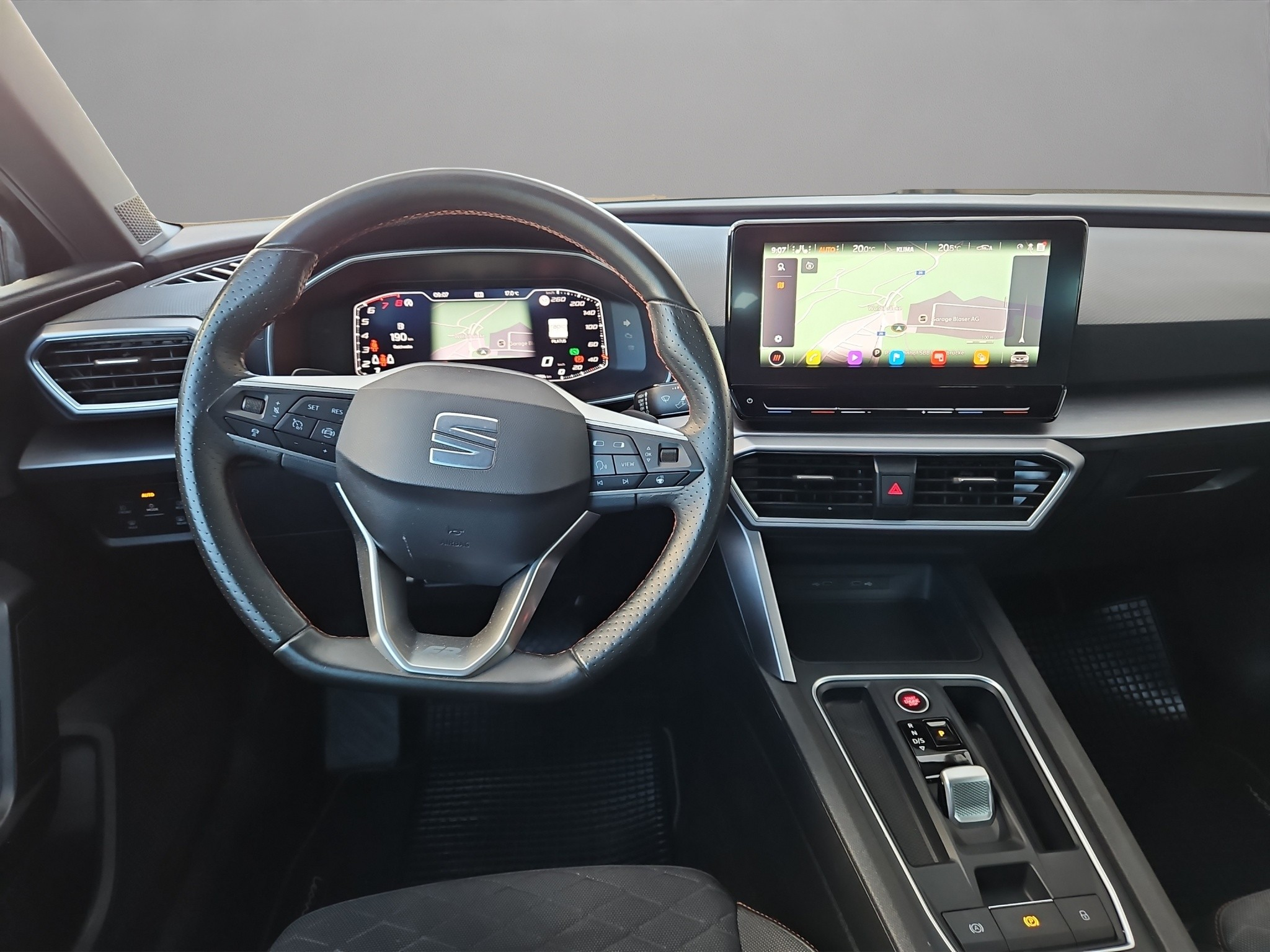 listing desktop thumbnail image 7