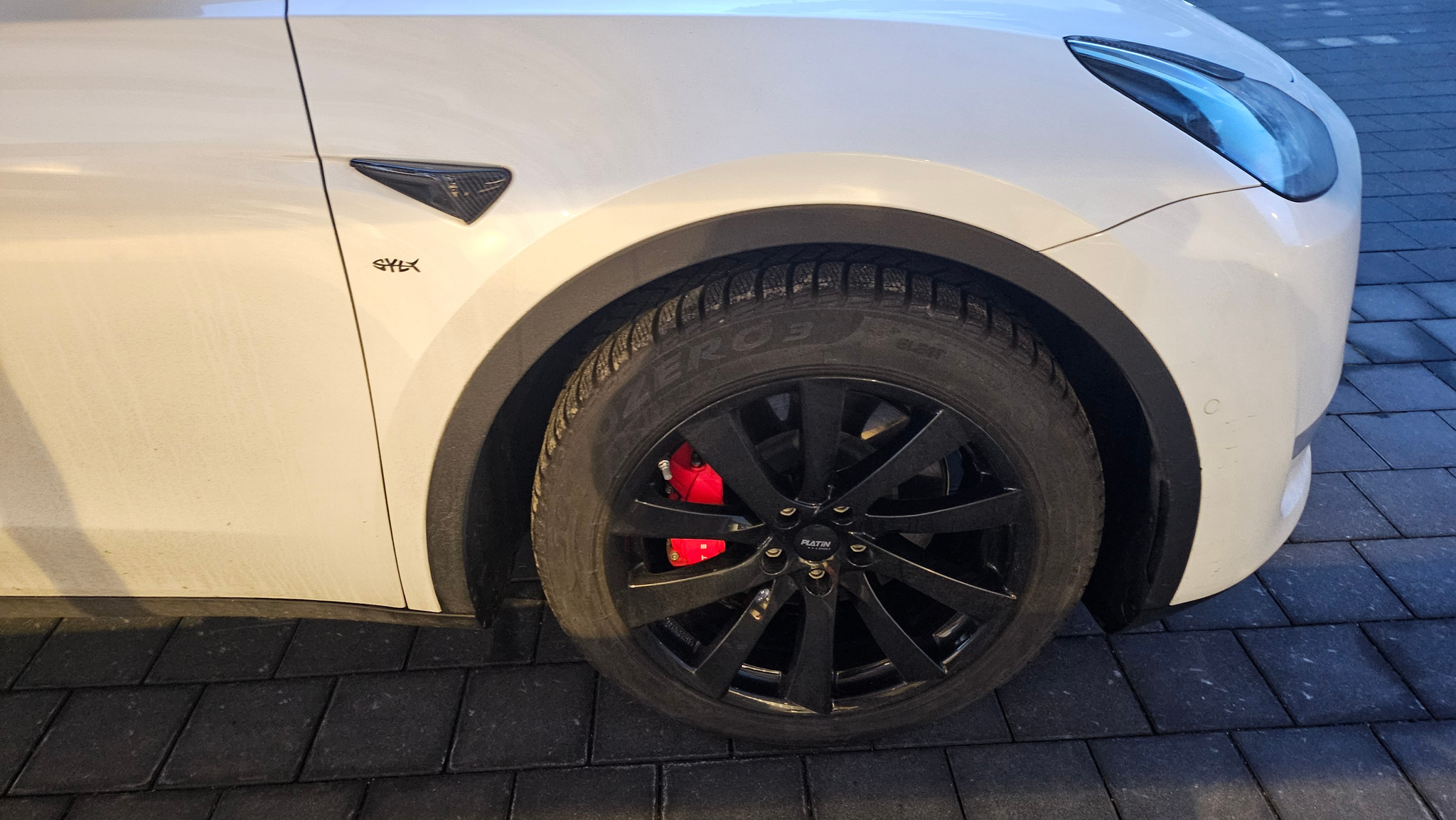 listing desktop thumbnail image 5