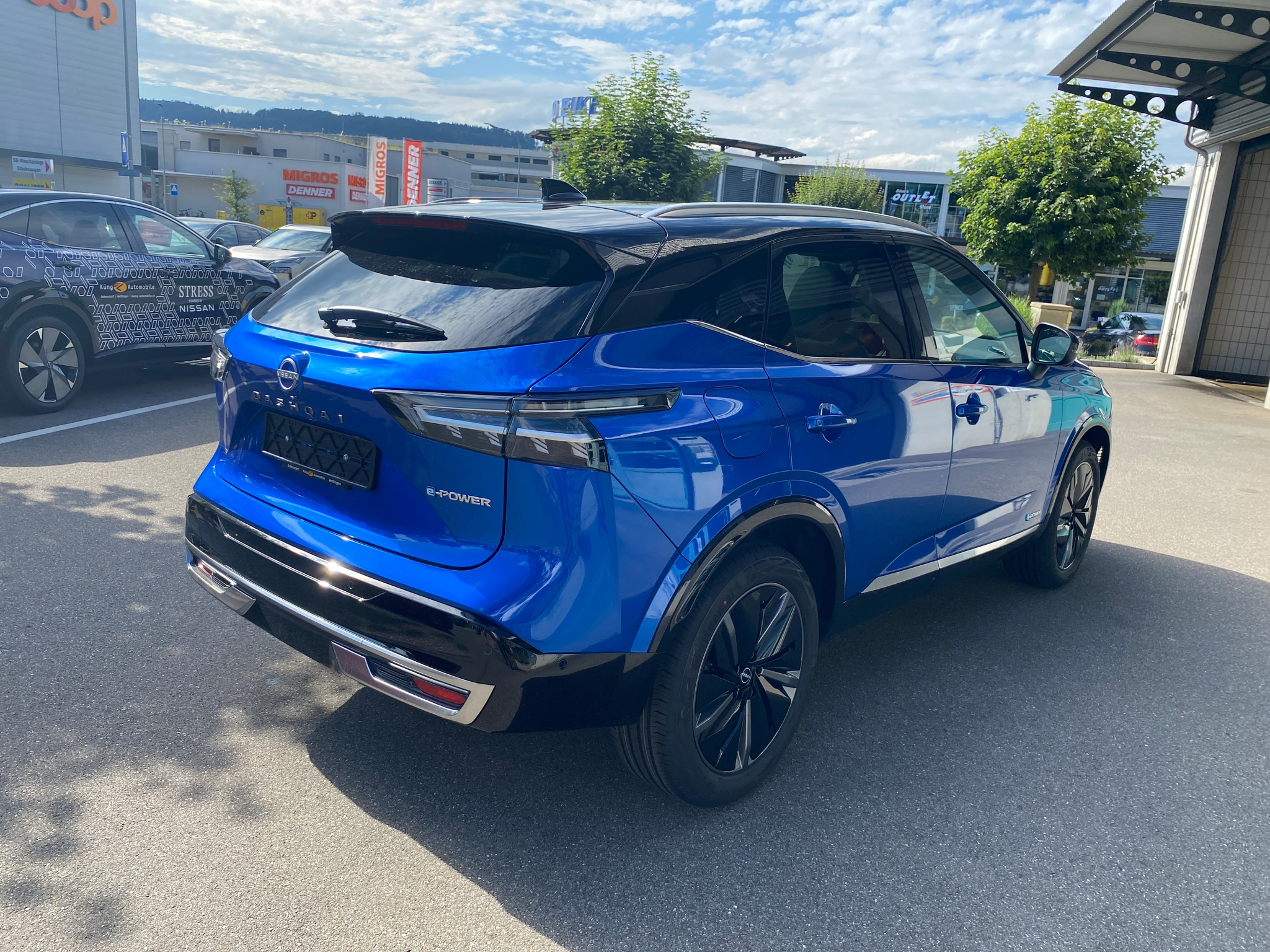 listing desktop thumbnail image 5