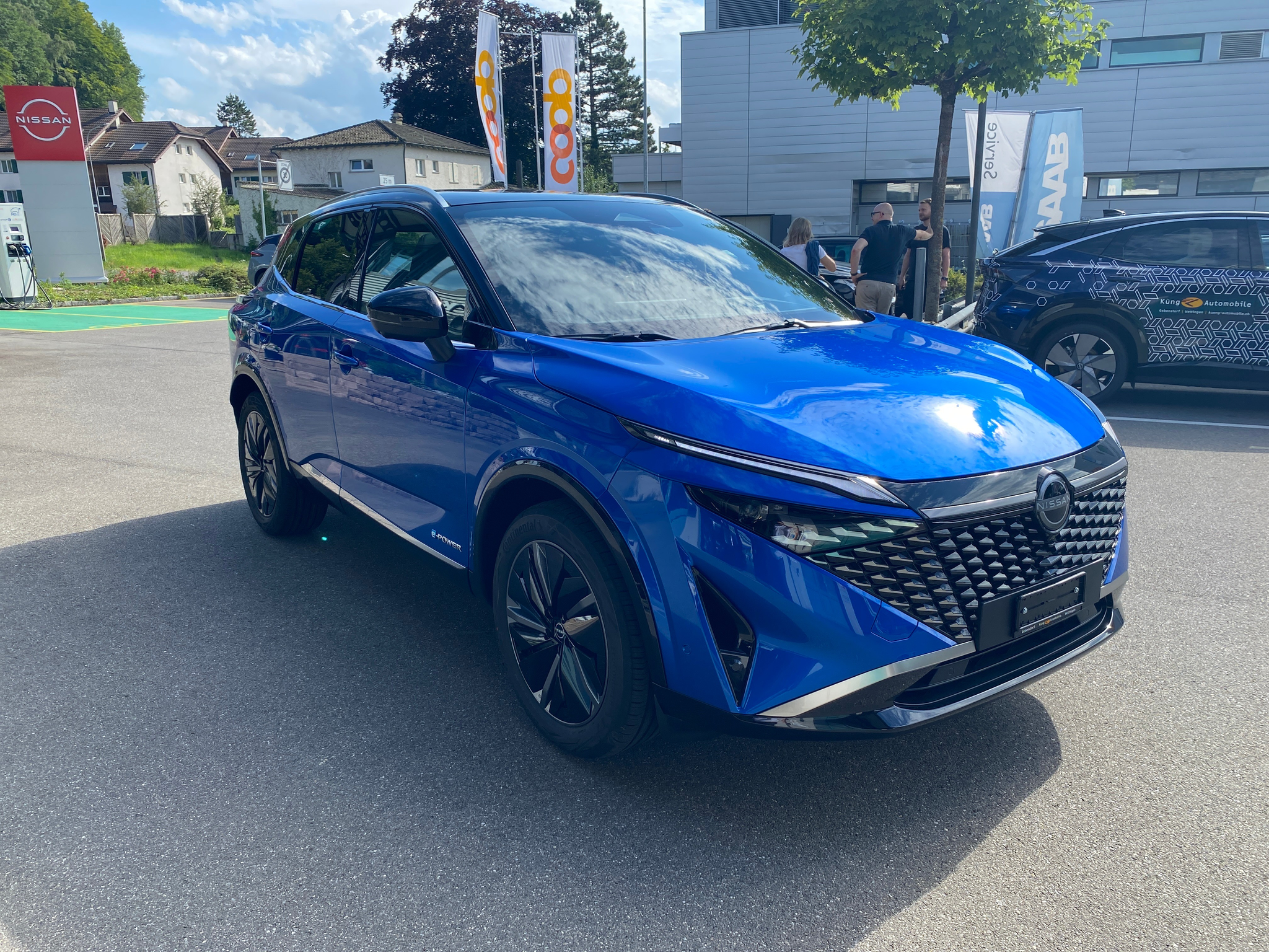 listing desktop thumbnail image 3