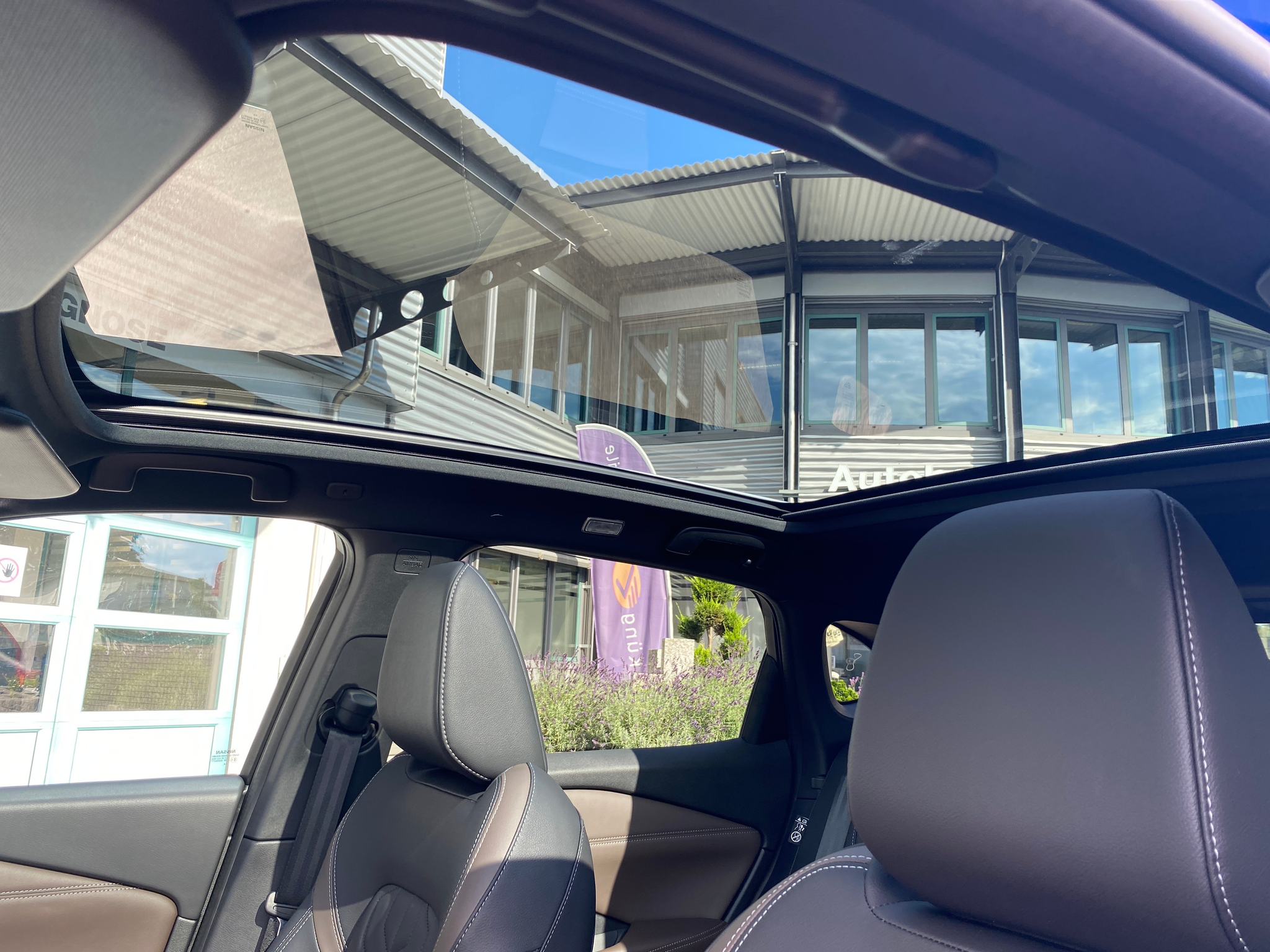 listing desktop thumbnail image 15