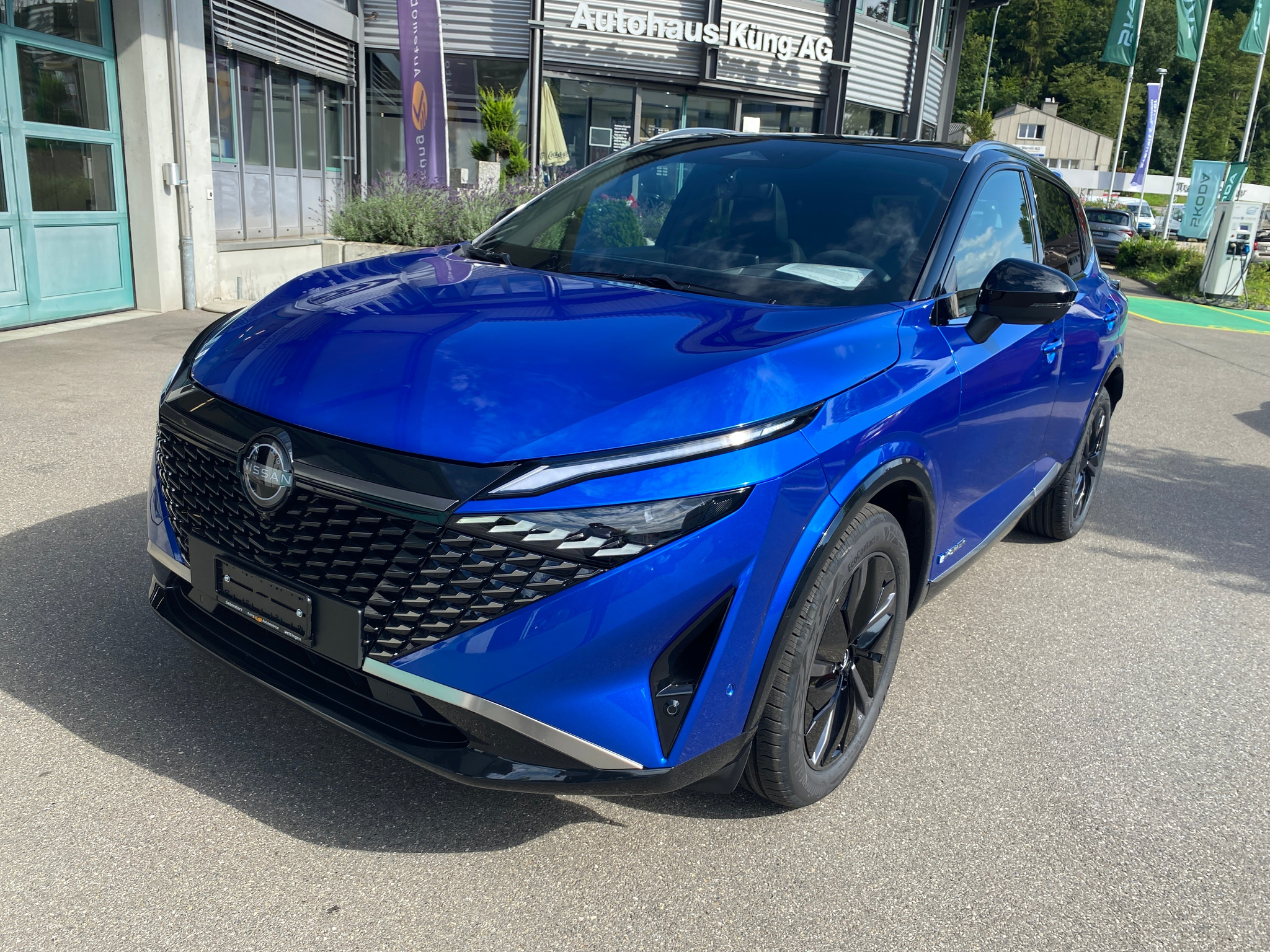 listing desktop thumbnail image 1