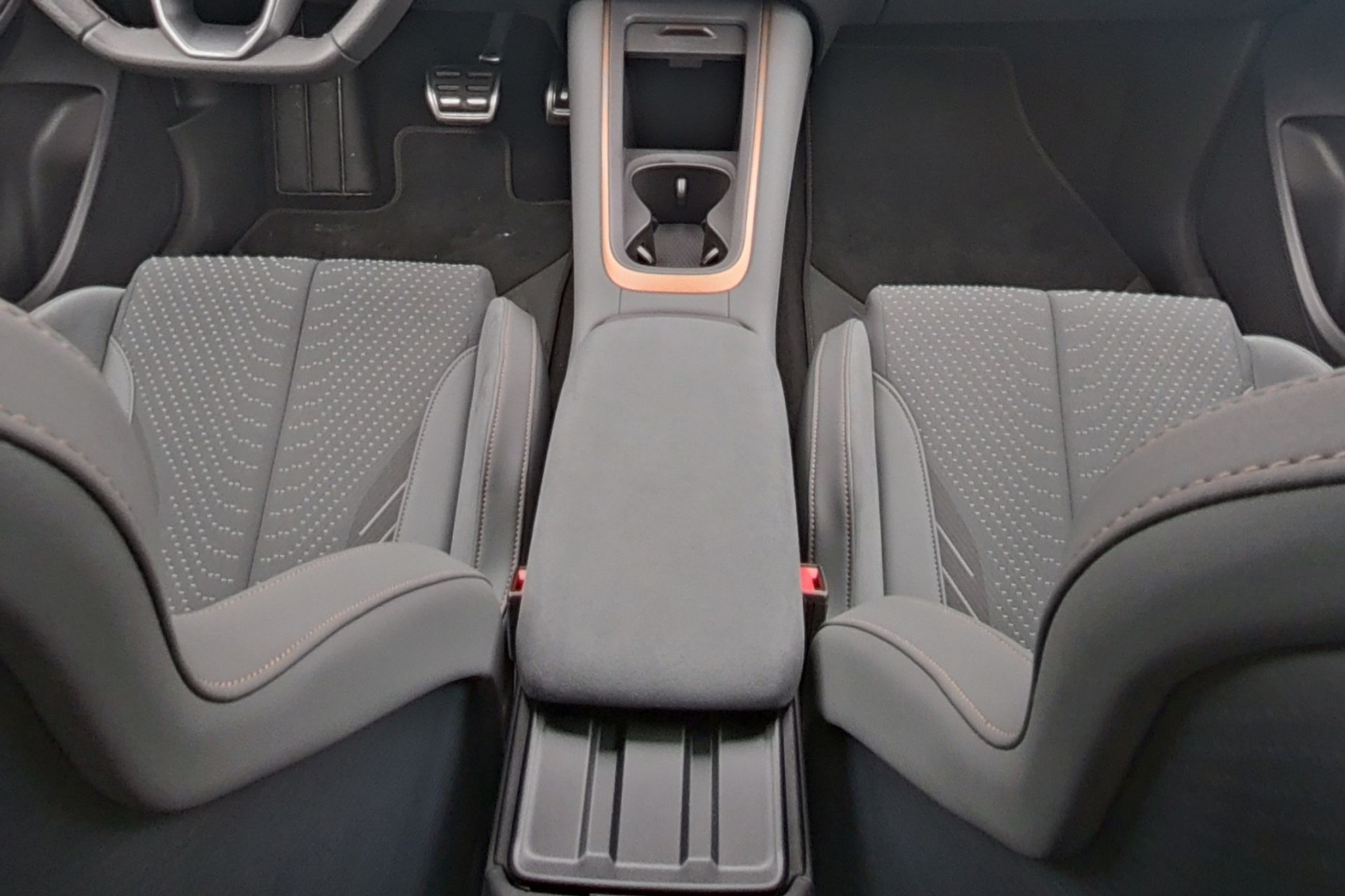 listing desktop thumbnail image 7