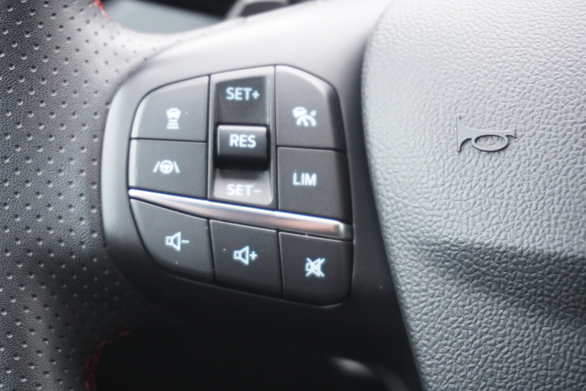 listing desktop thumbnail image 14