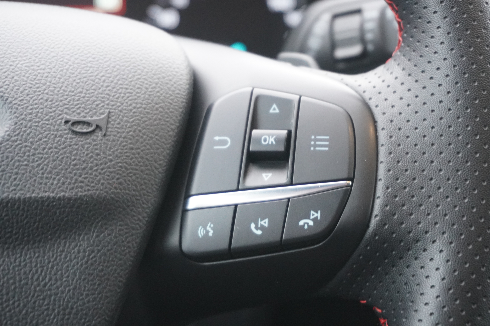 listing desktop thumbnail image 13