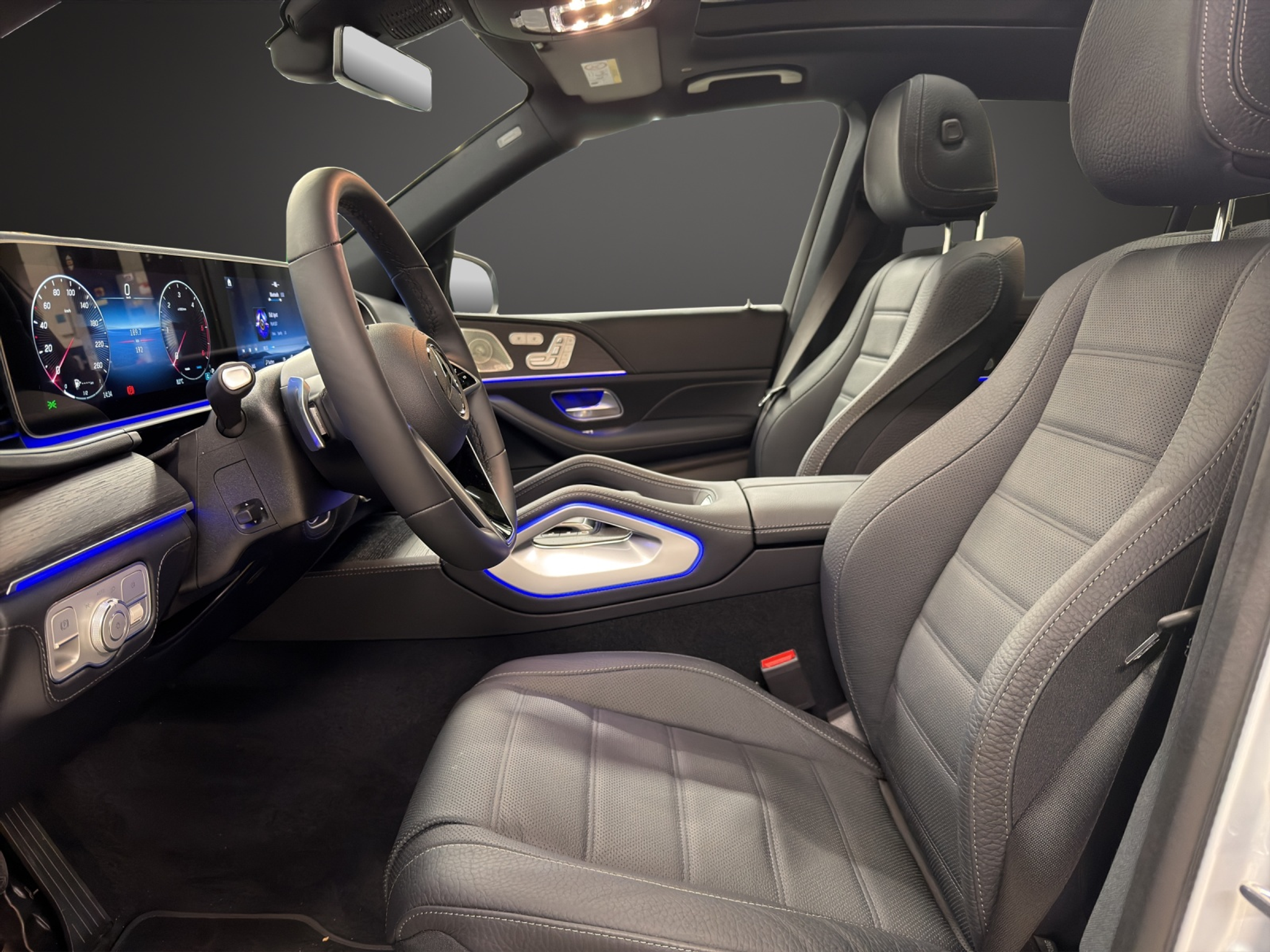 listing desktop thumbnail image 10