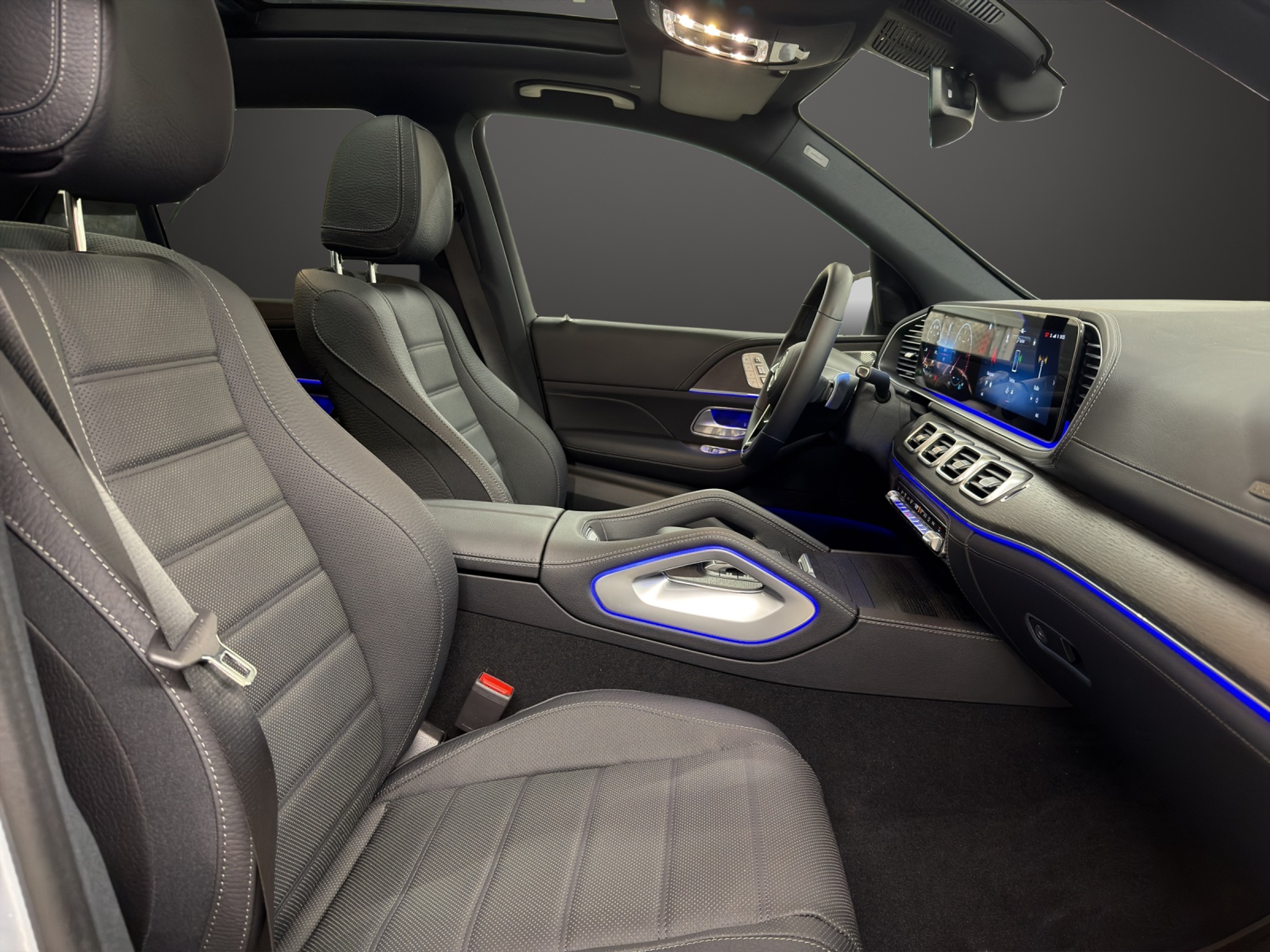 listing desktop thumbnail image 12