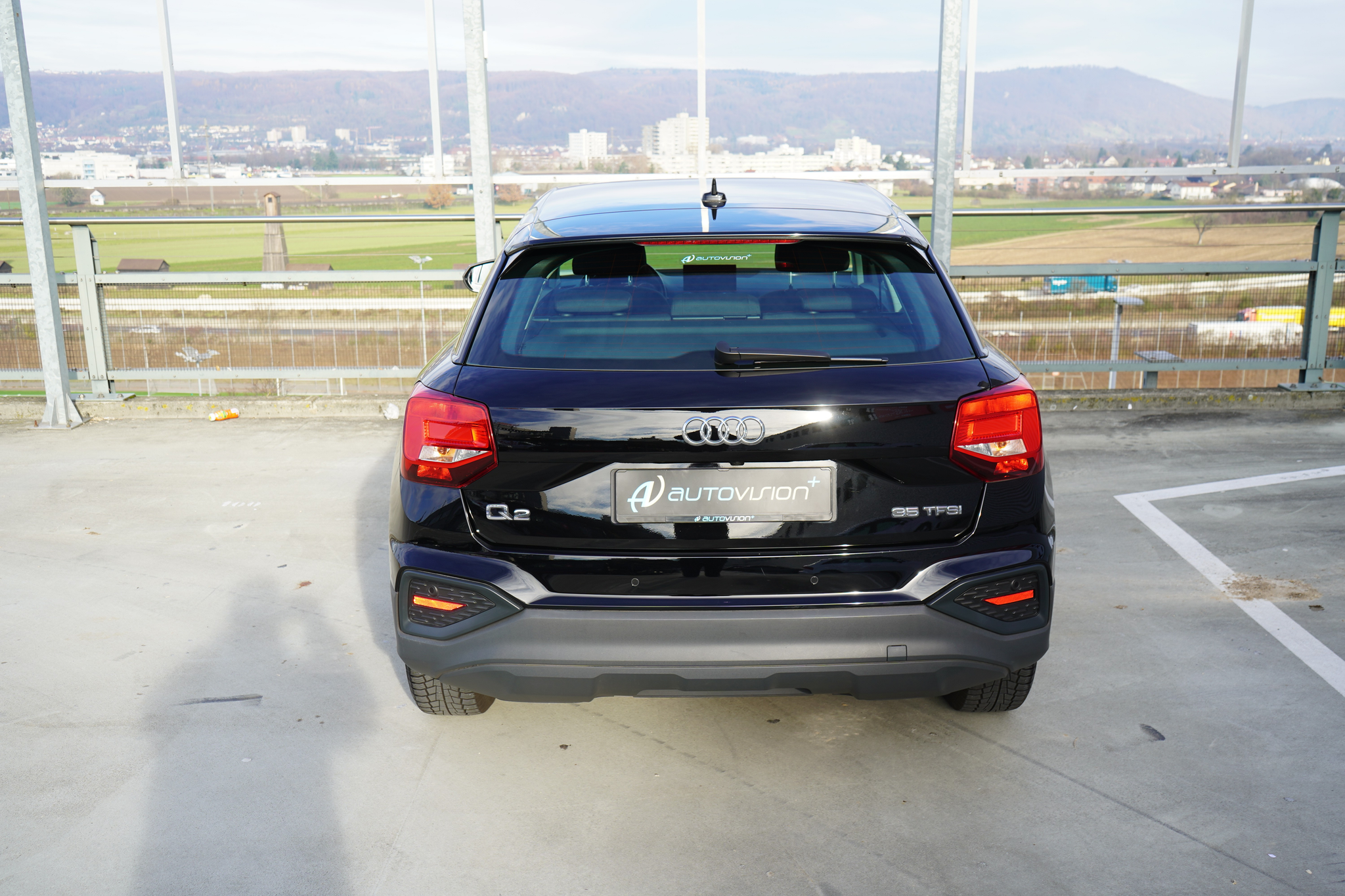 listing desktop thumbnail image 14