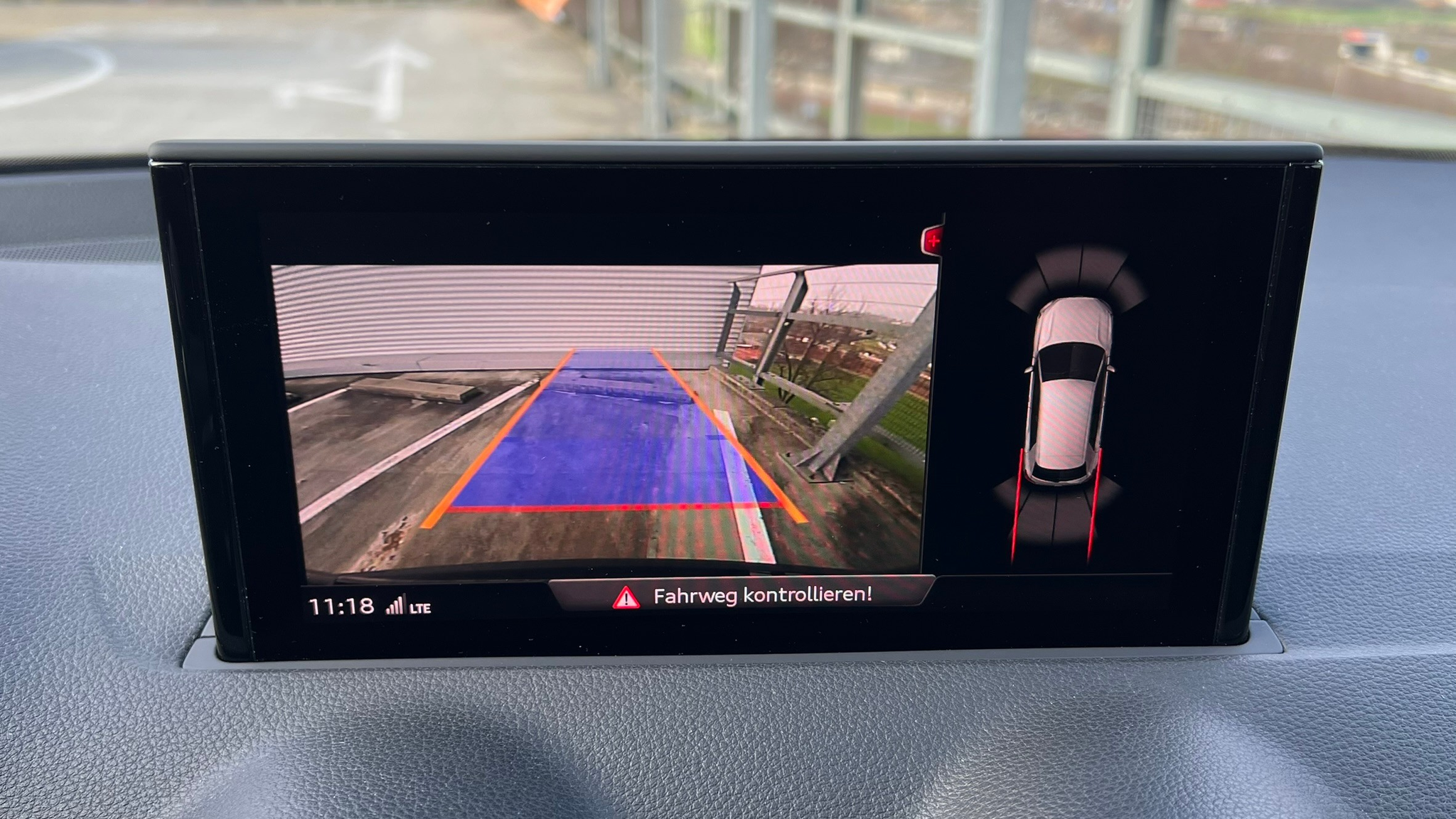 listing desktop thumbnail image 22