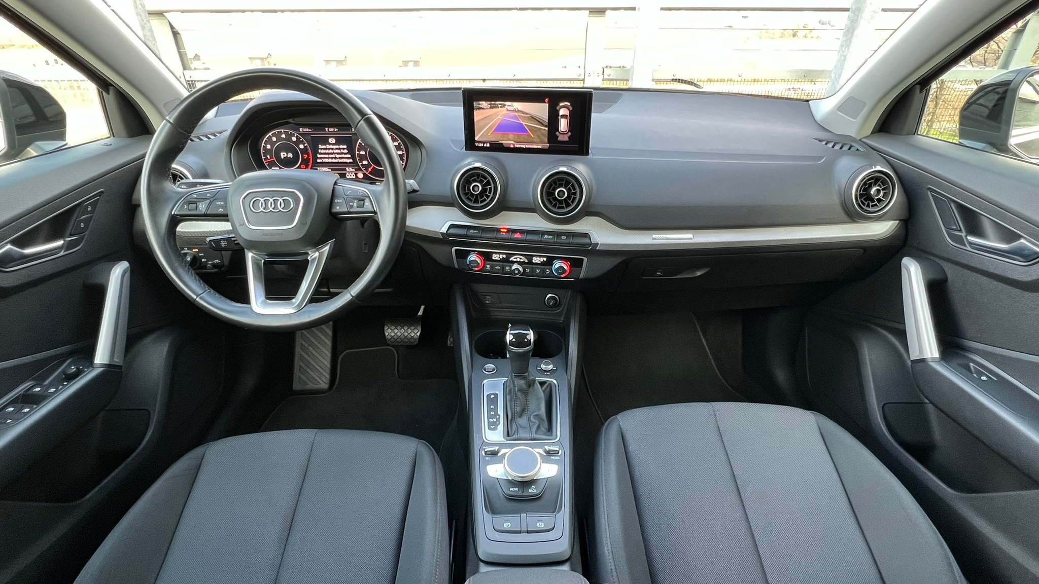 listing desktop thumbnail image 20