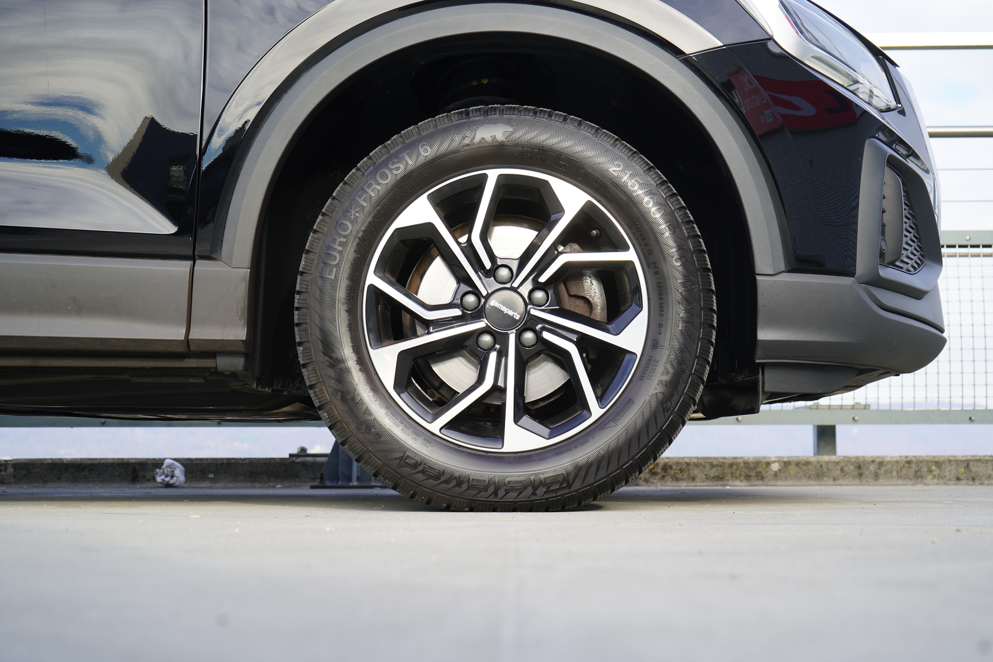 listing desktop thumbnail image 18