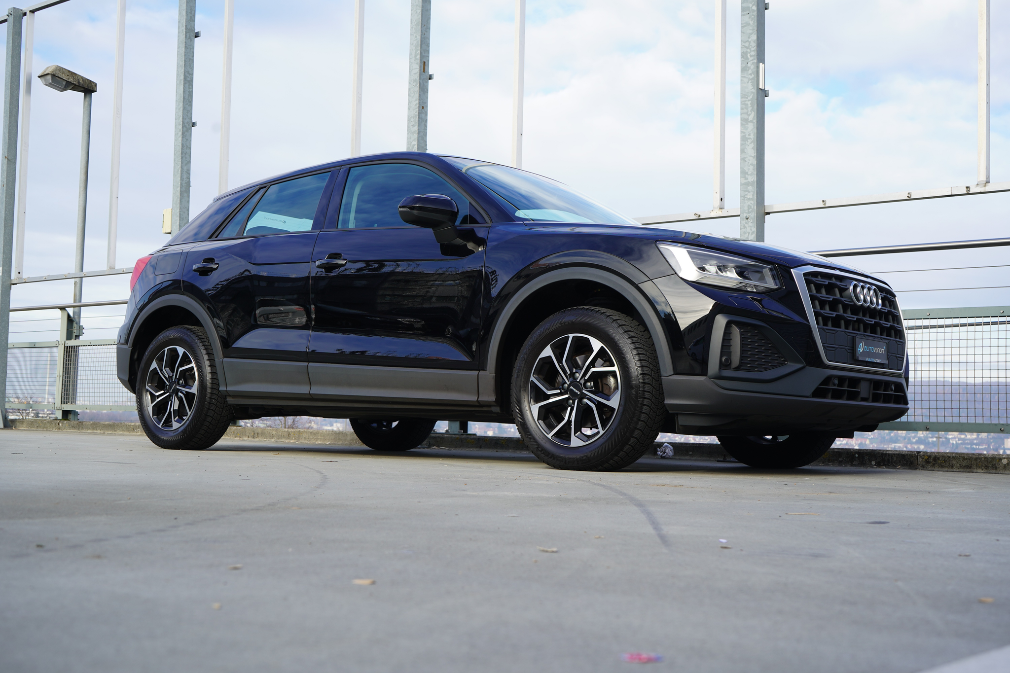 listing desktop thumbnail image 8