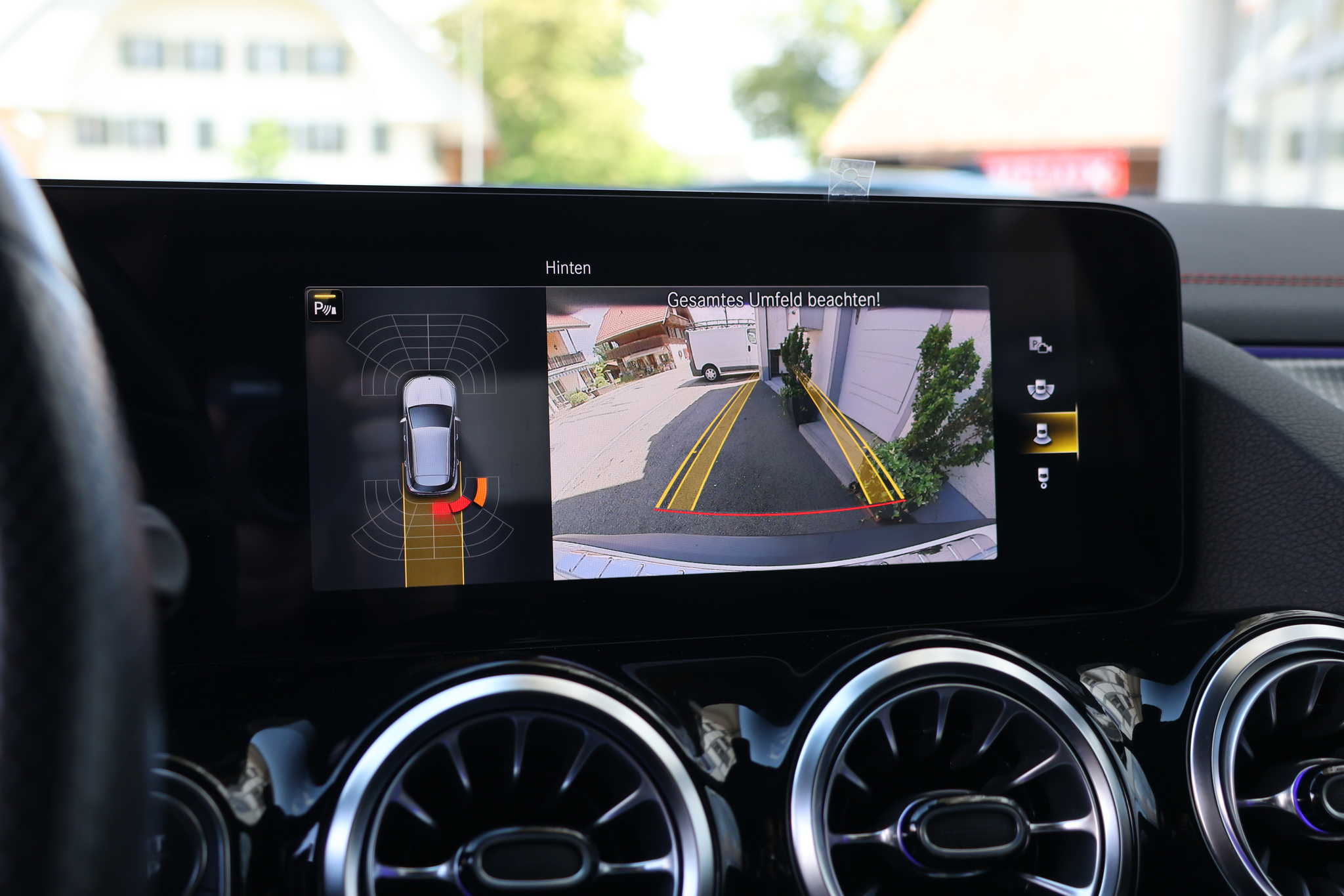 listing desktop thumbnail image 17