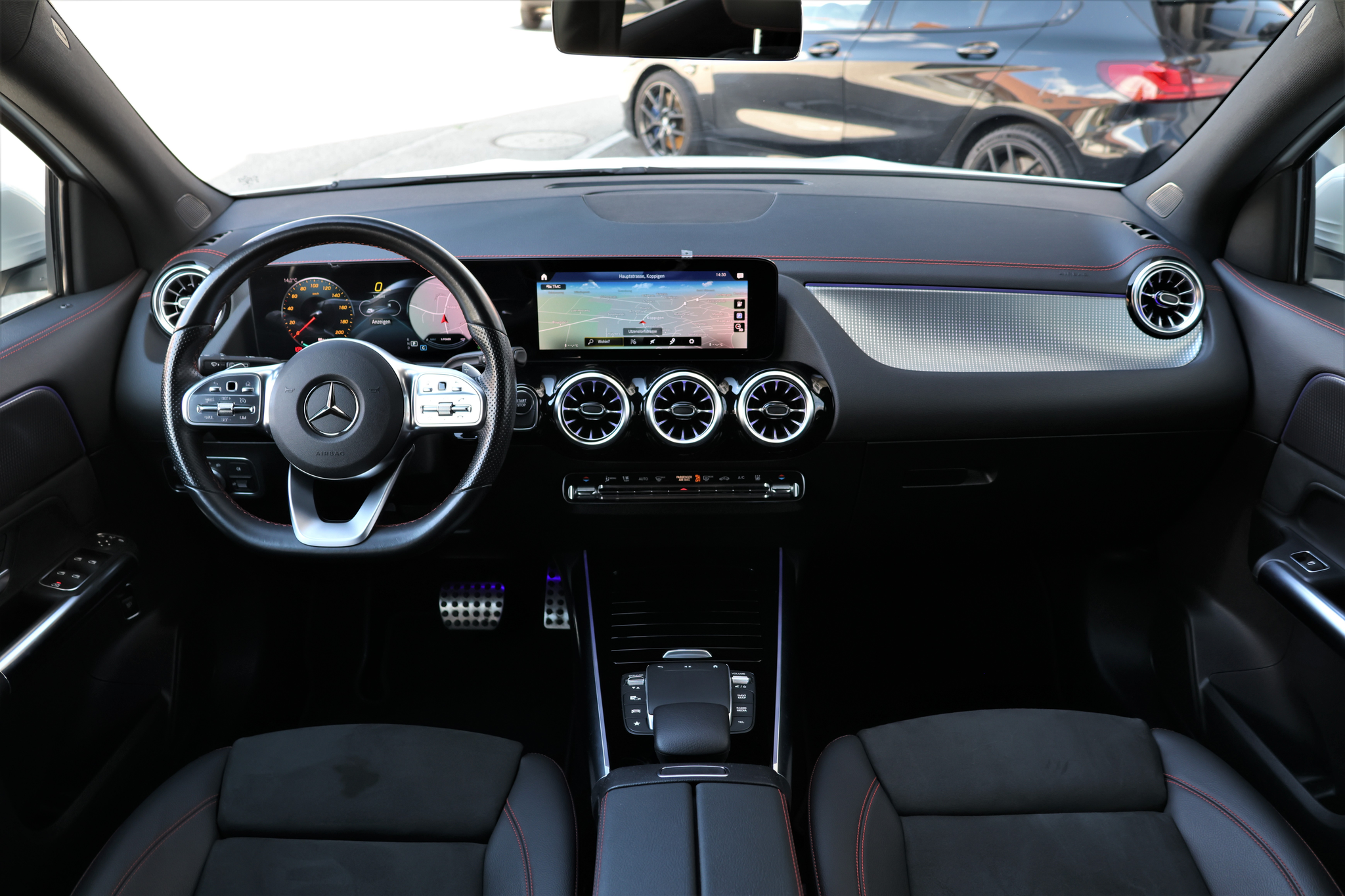 listing desktop thumbnail image 12