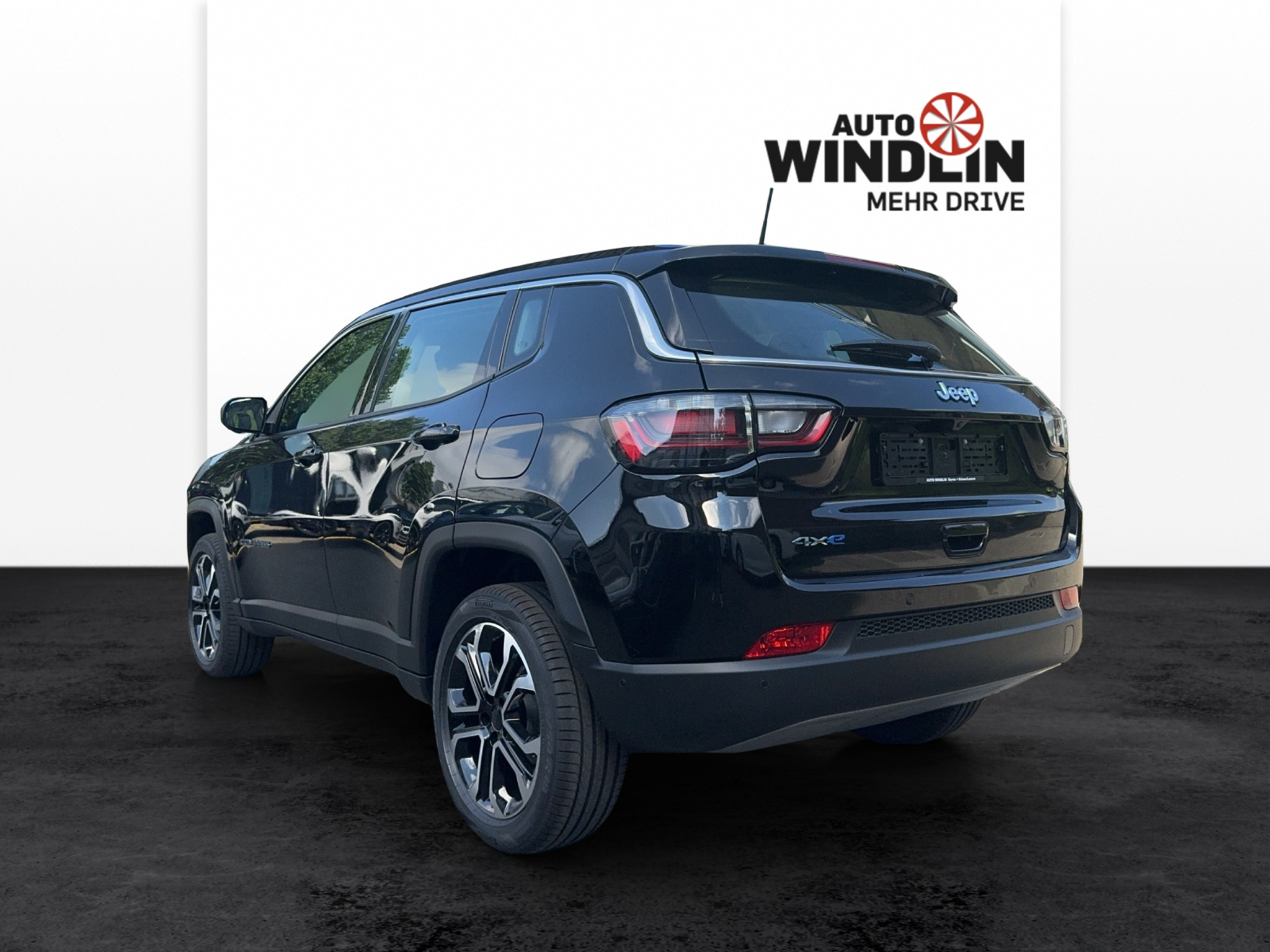 listing desktop thumbnail image 3