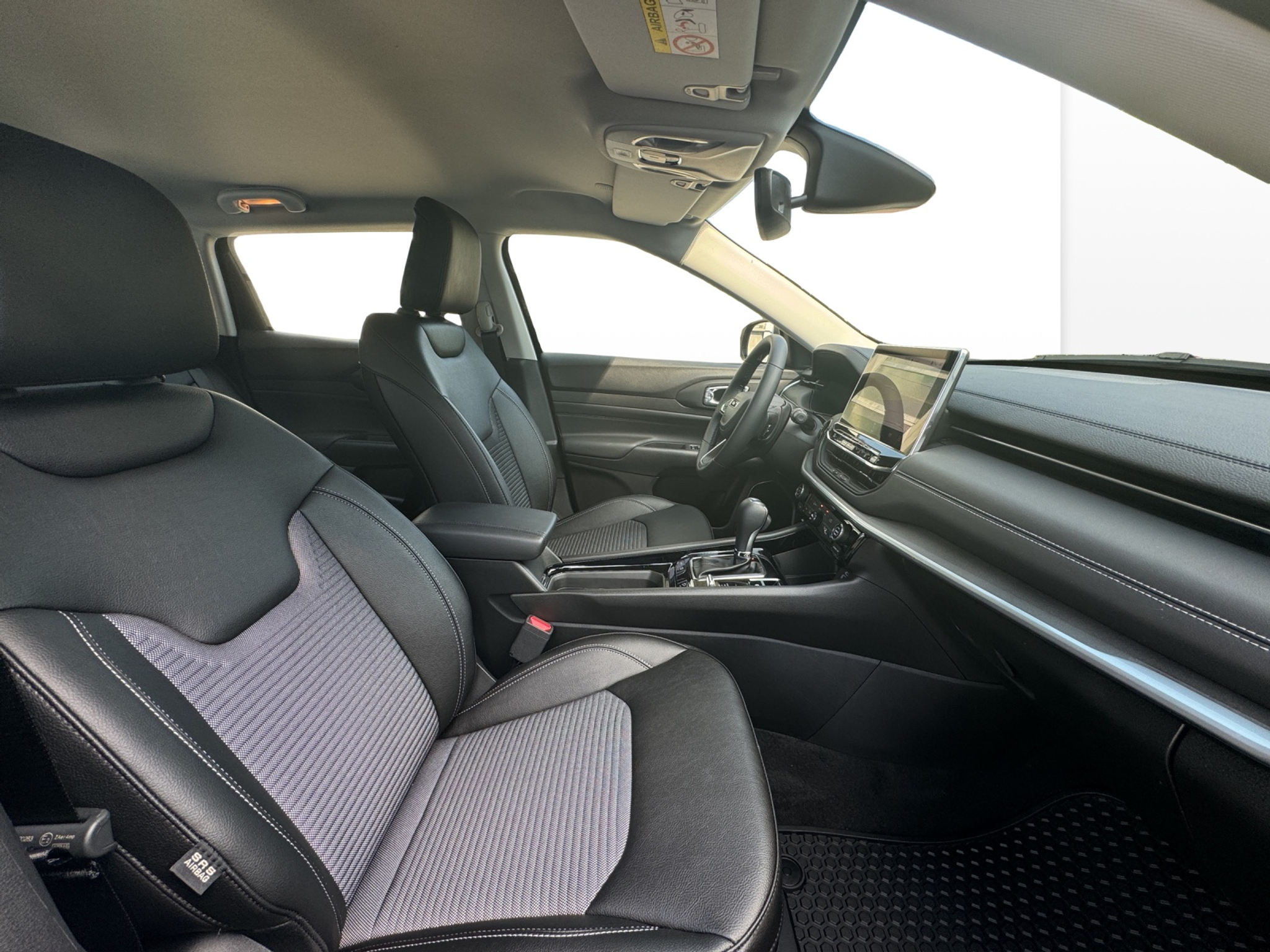 listing desktop thumbnail image 10