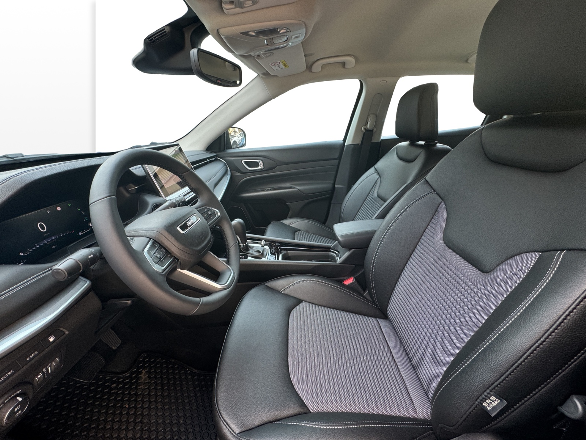 listing desktop thumbnail image 4