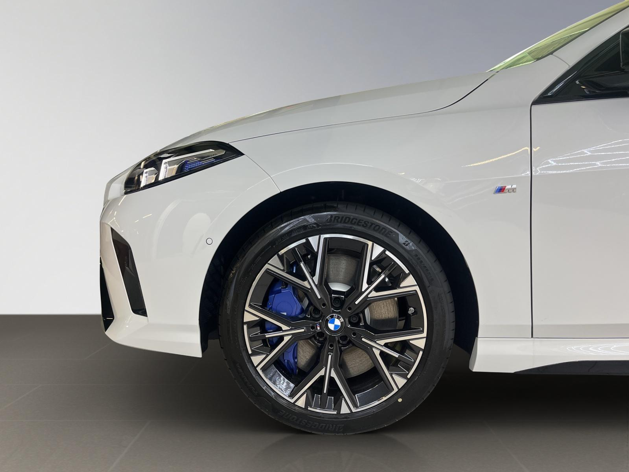 listing desktop thumbnail image 7