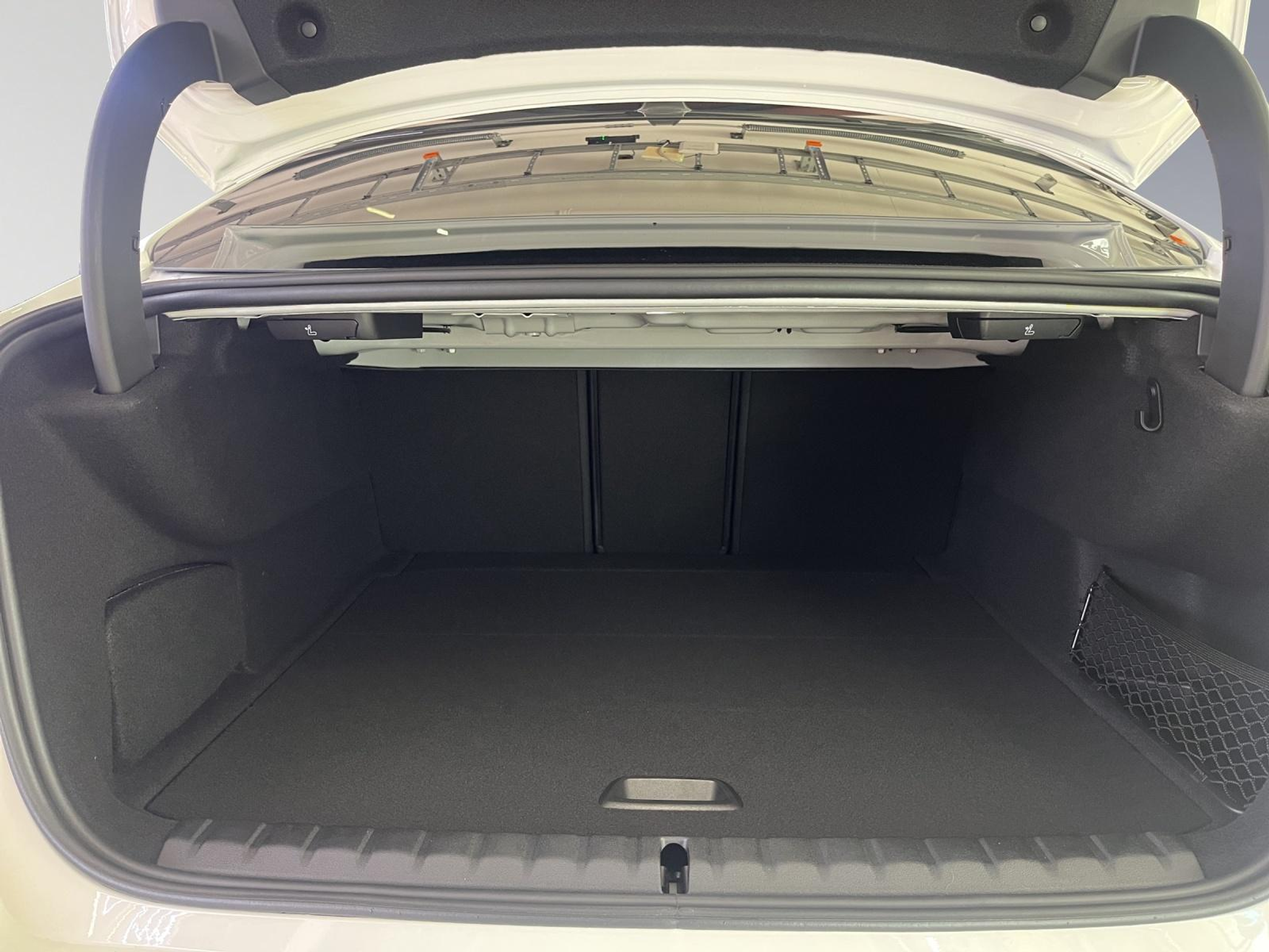 listing desktop thumbnail image 17