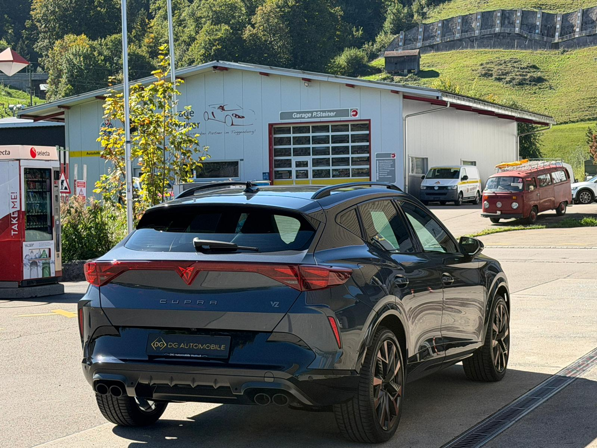 listing desktop thumbnail image 5