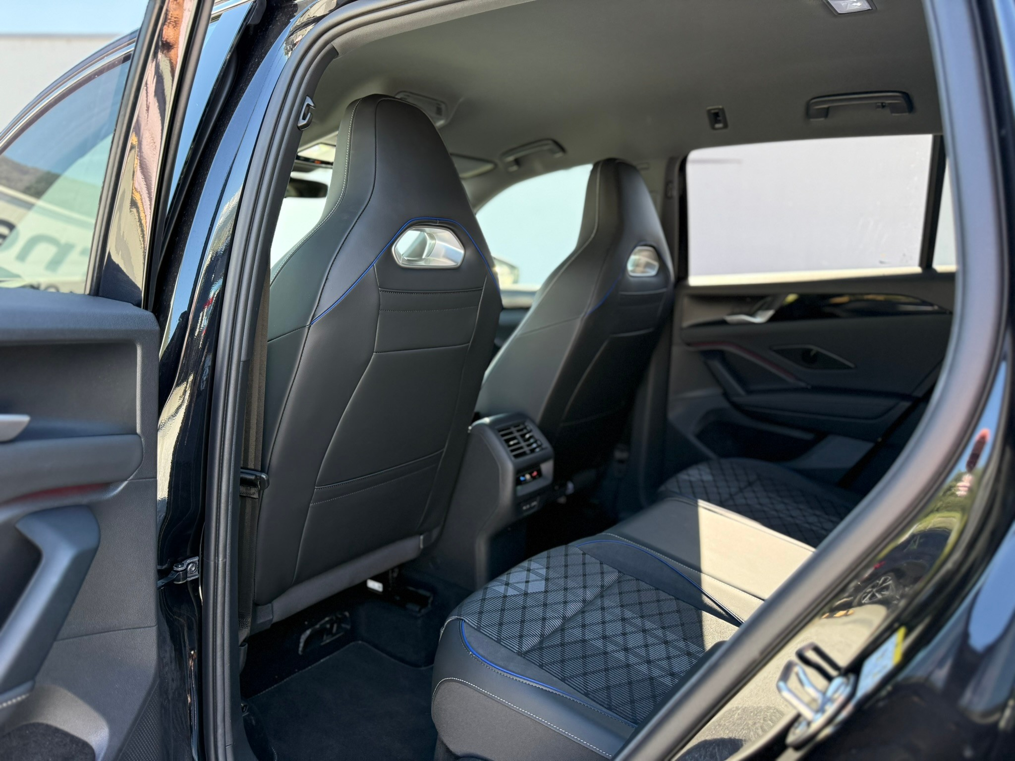 car-image-13