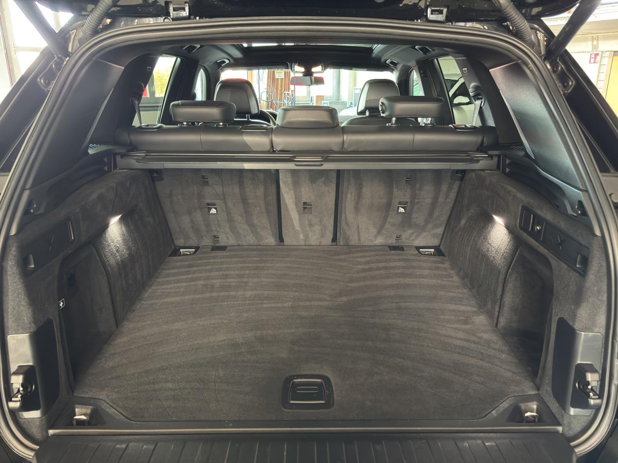 listing desktop thumbnail image 14