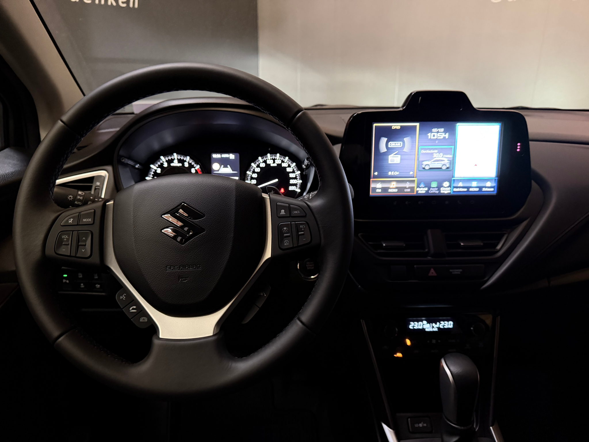 listing desktop thumbnail image 16