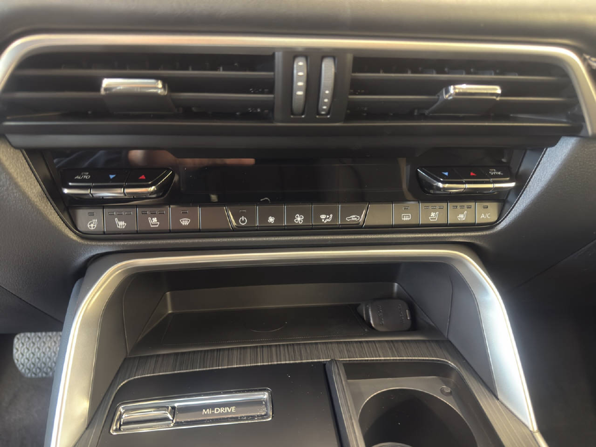 listing desktop thumbnail image 13