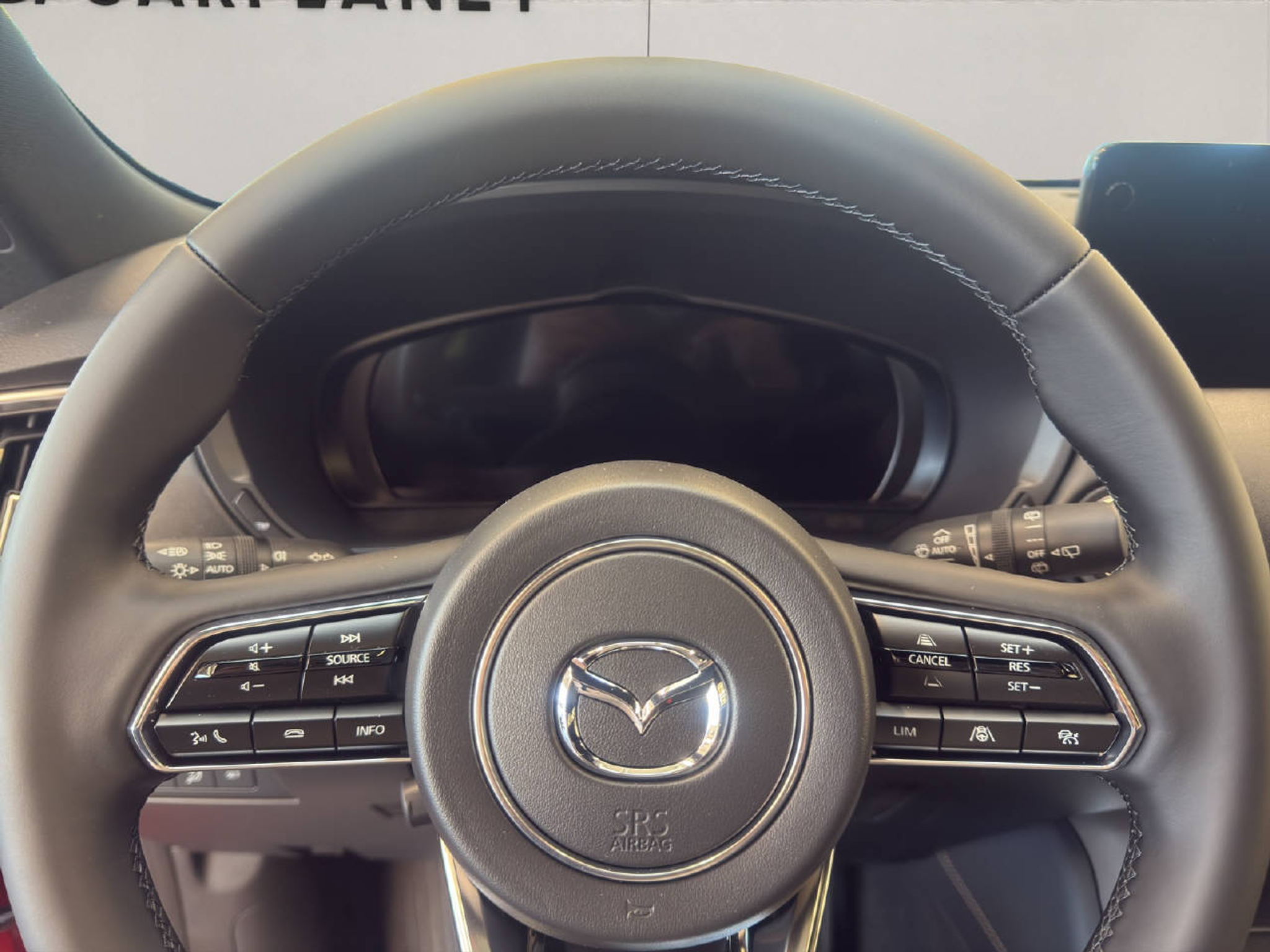 listing desktop thumbnail image 8