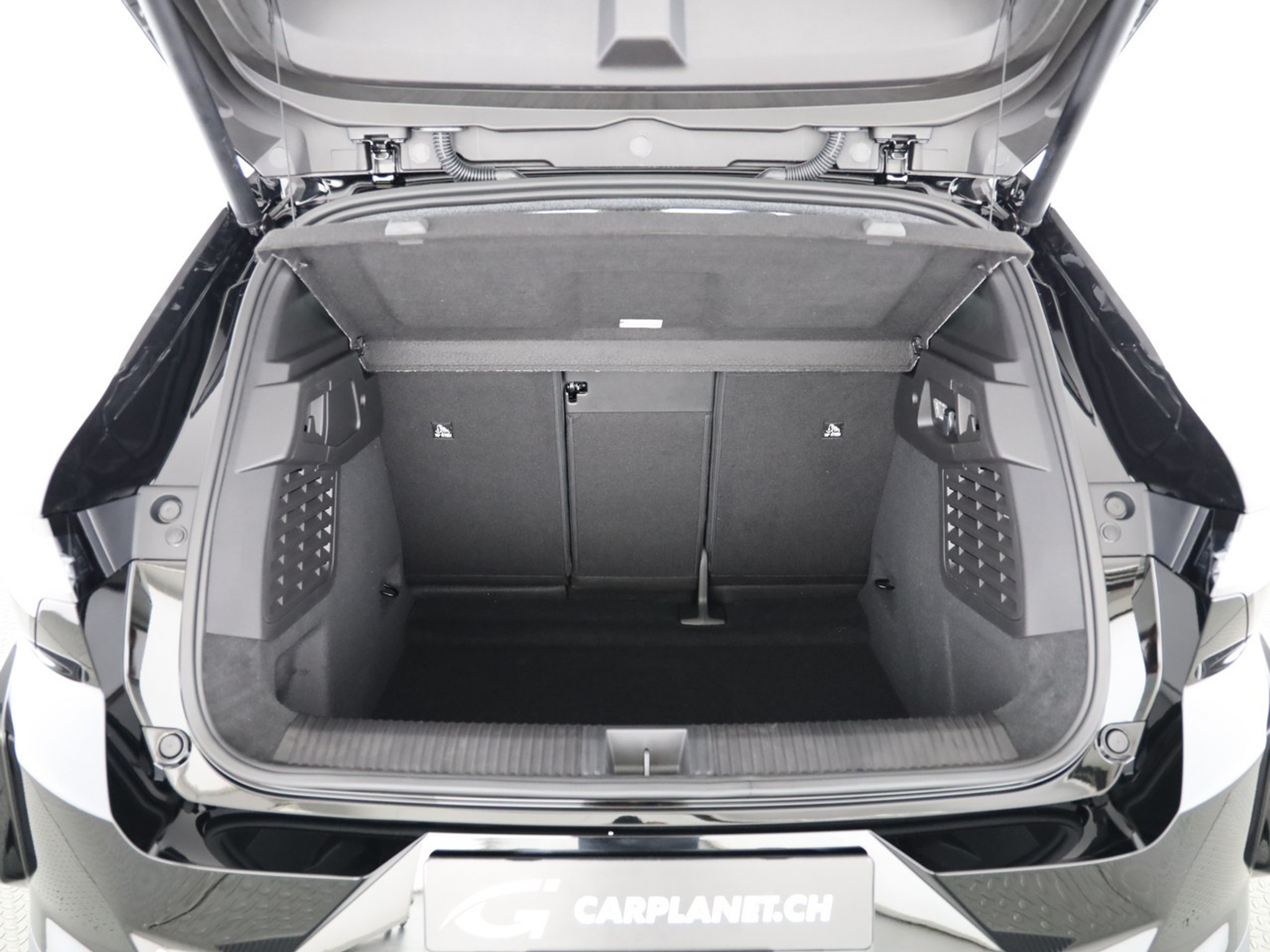 listing desktop thumbnail image 8