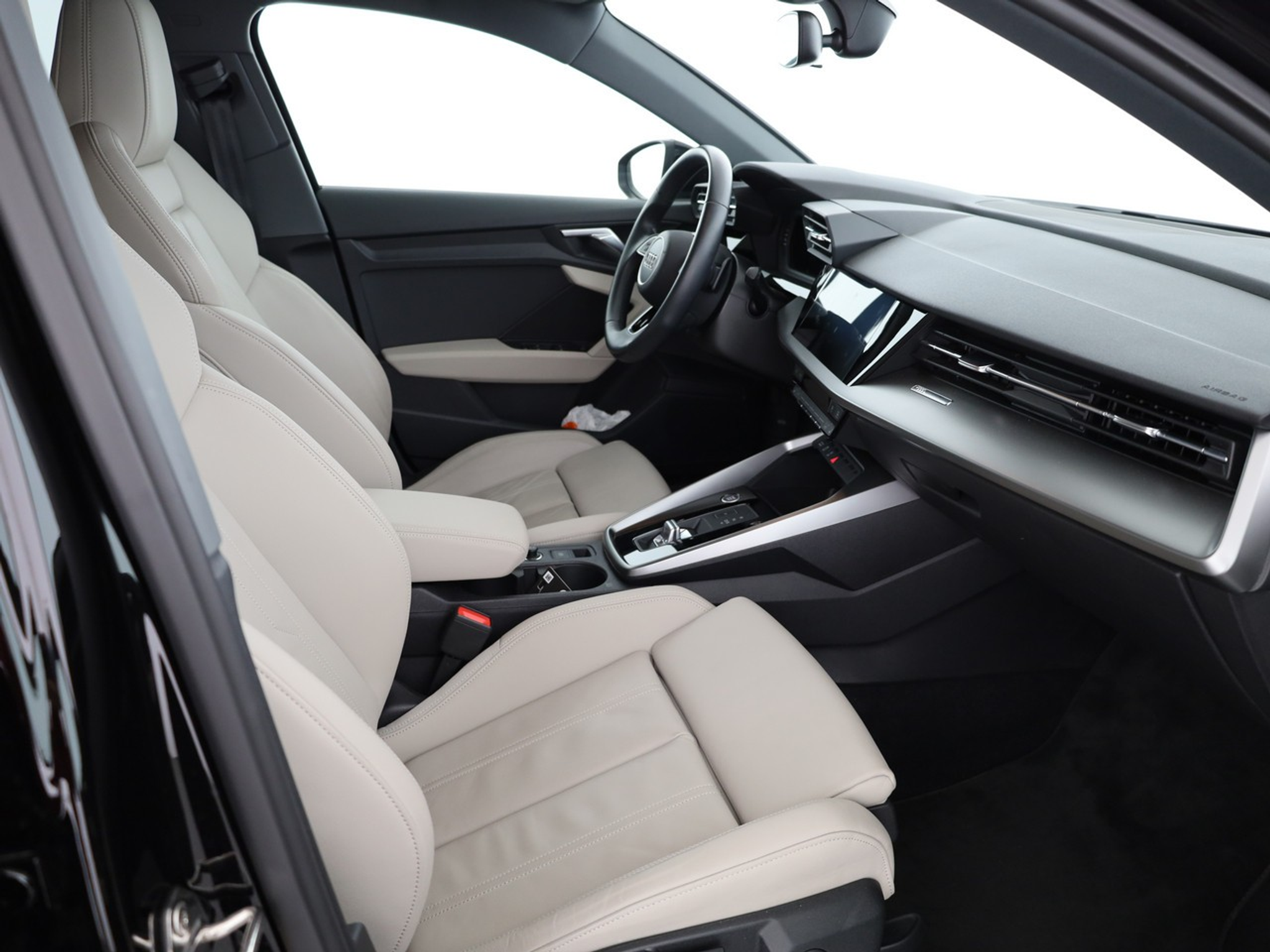 listing desktop thumbnail image 8