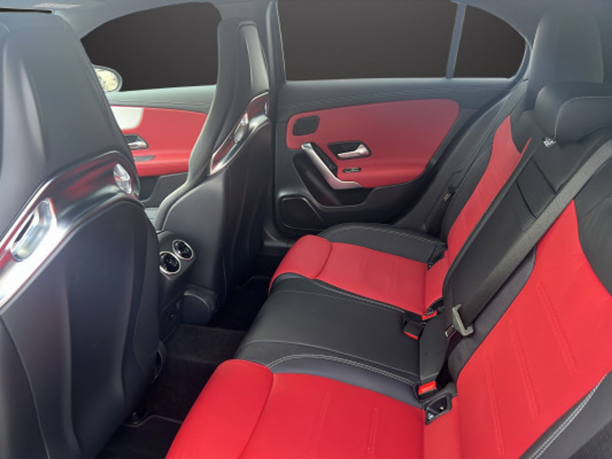 listing desktop thumbnail image 6