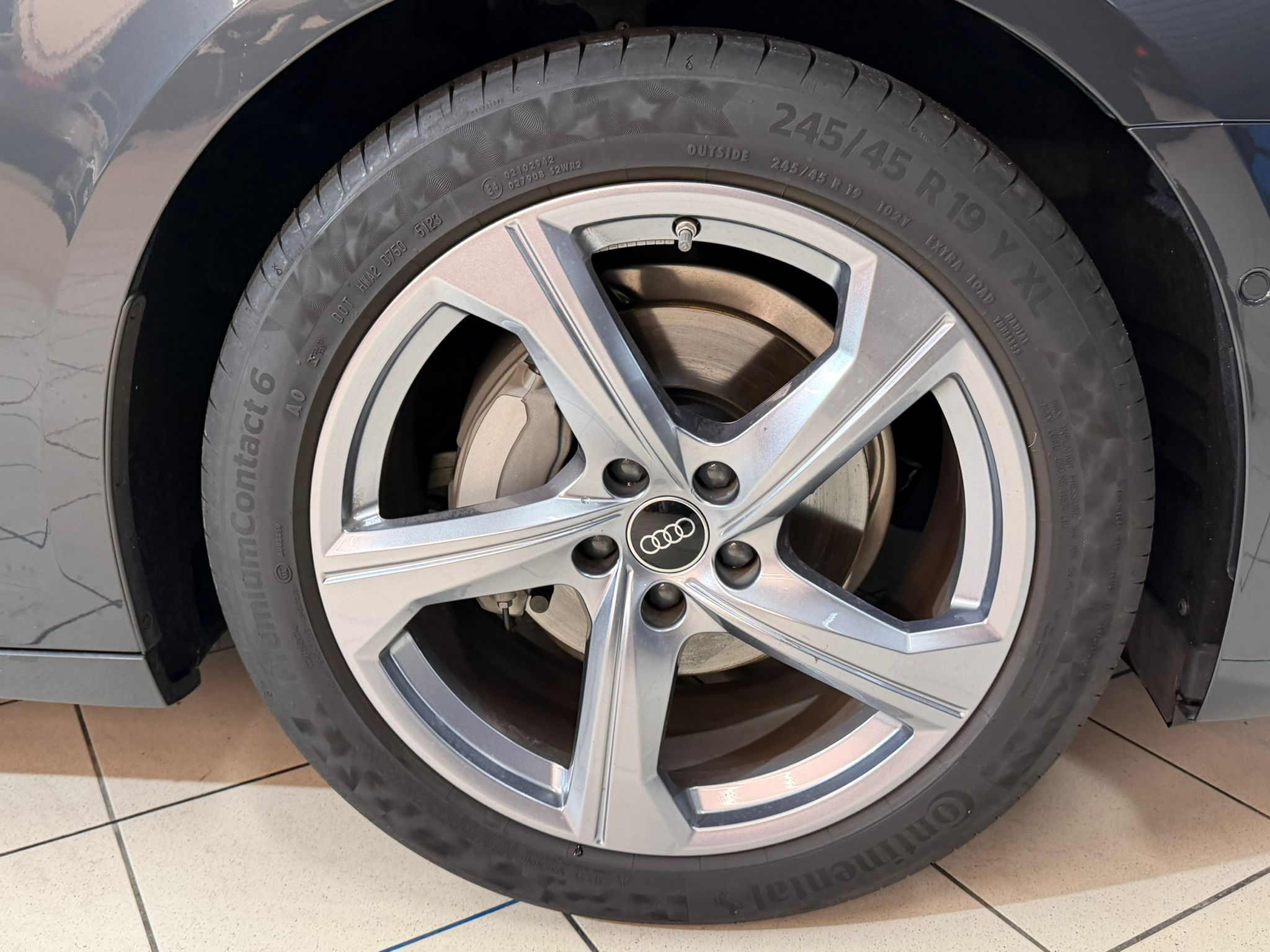 listing desktop thumbnail image 4