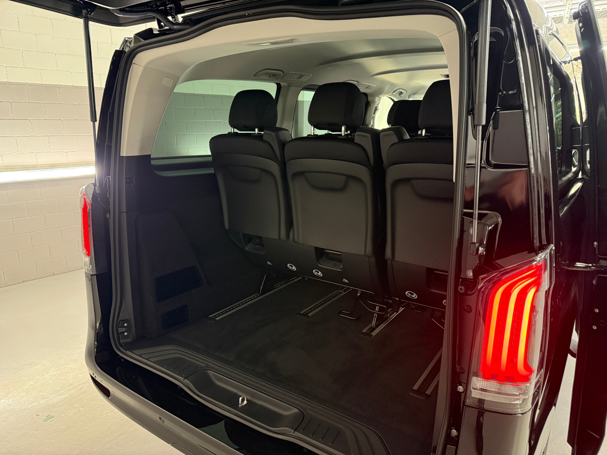 listing desktop thumbnail image 6