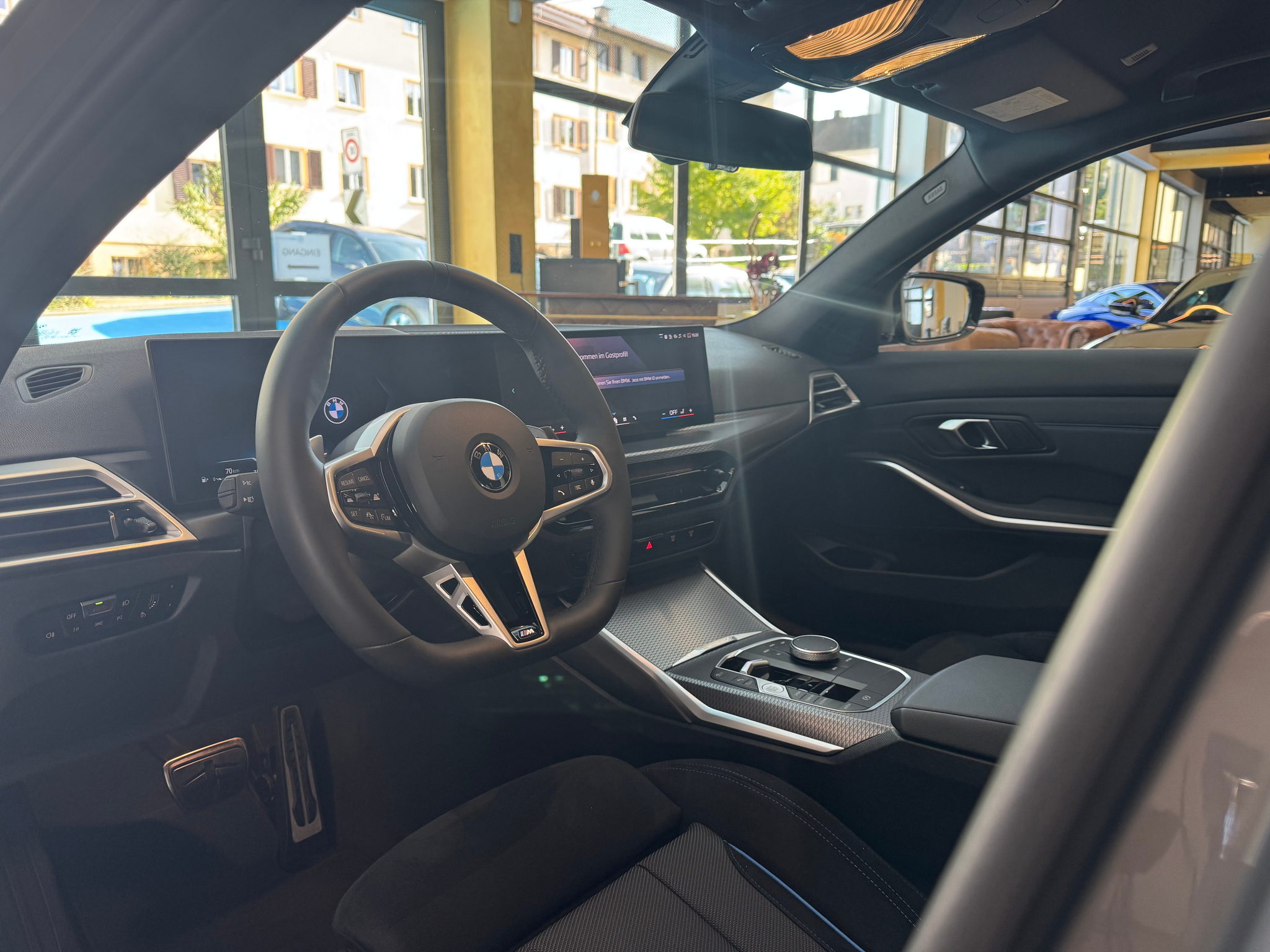 listing desktop thumbnail image 13