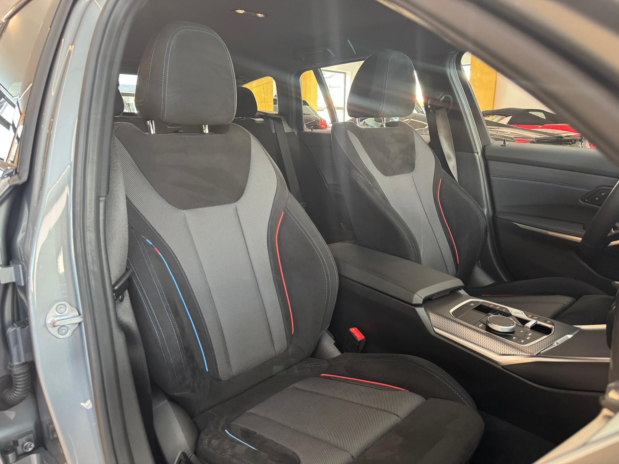 listing desktop thumbnail image 17