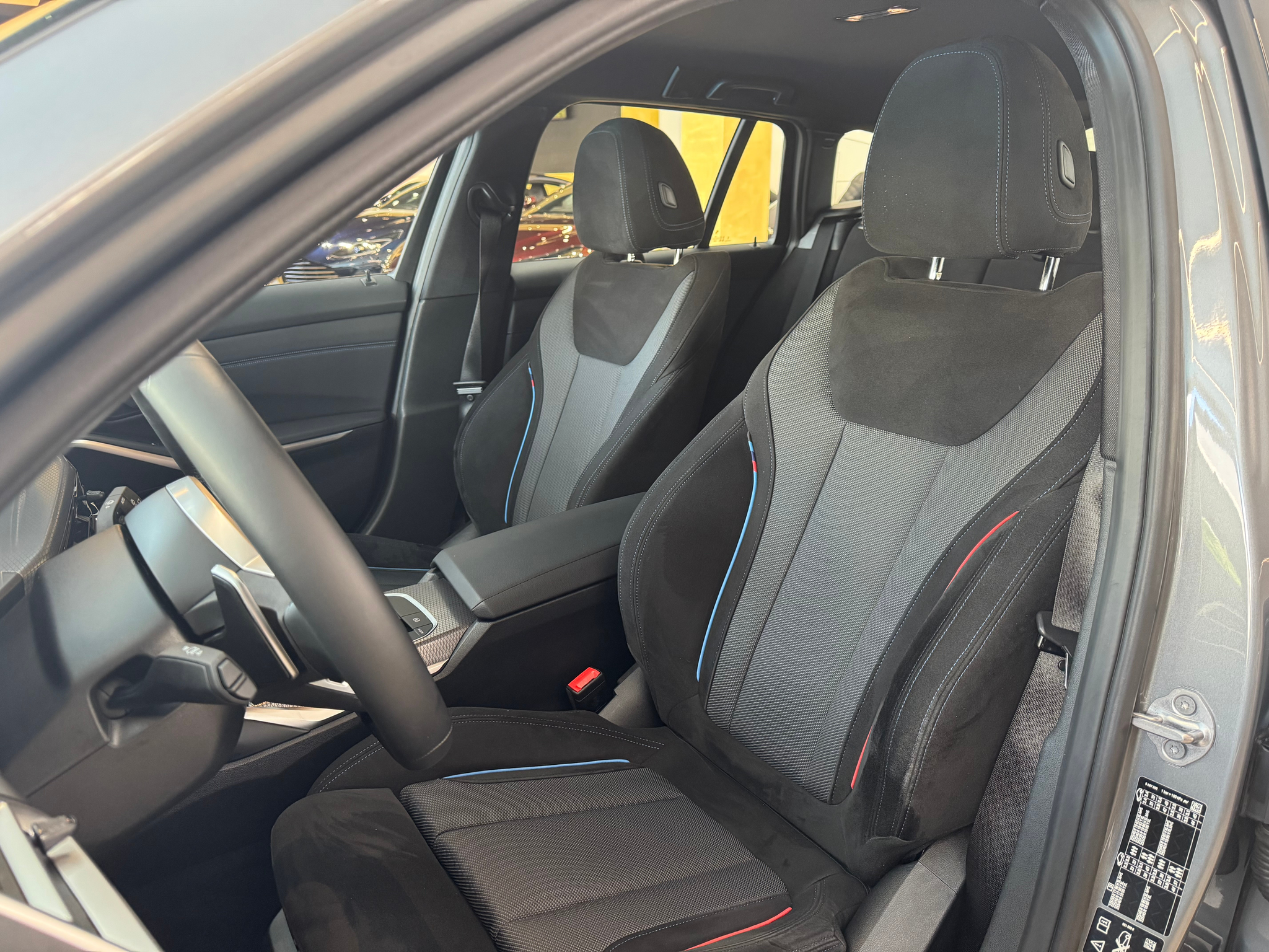 listing desktop thumbnail image 15